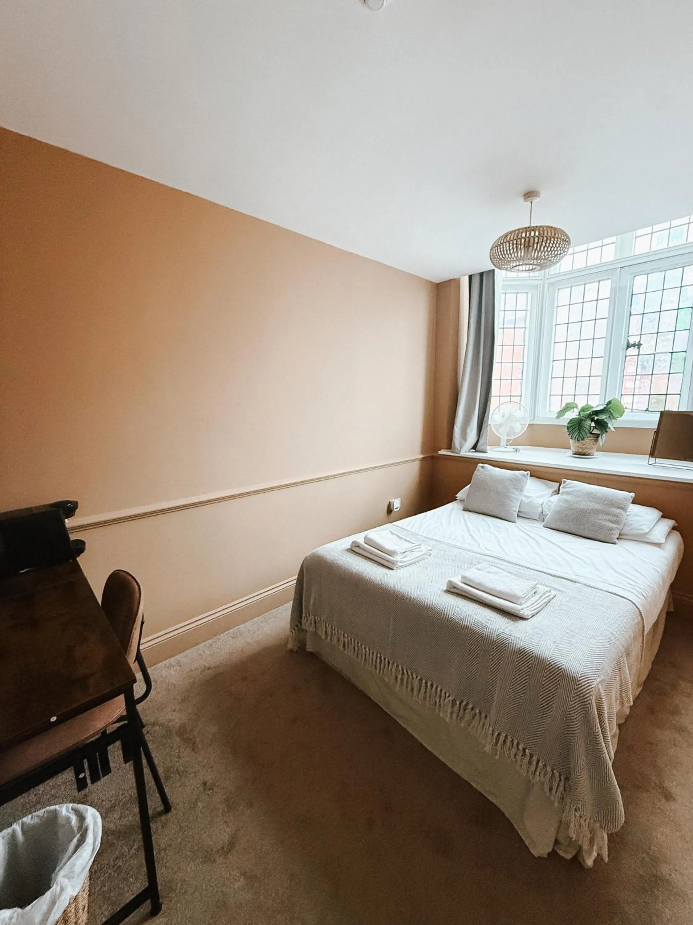 Bed in The Red Lion Inn