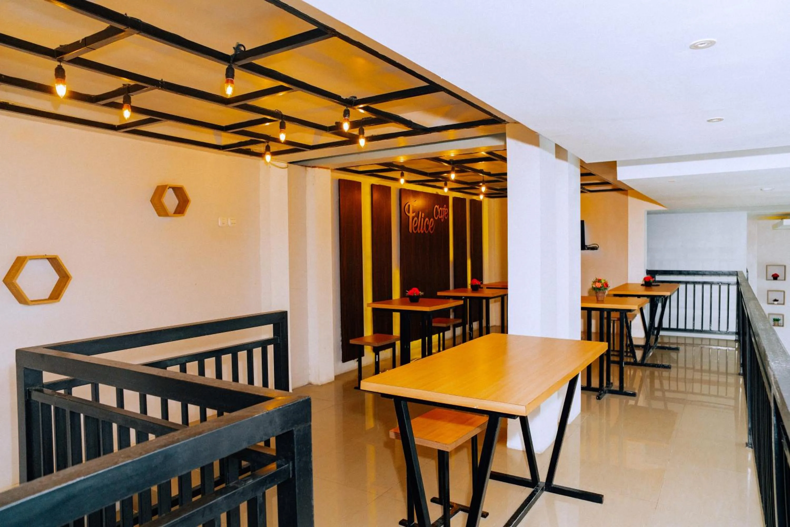 Restaurant/places to eat in Casa Felice by Reccoma