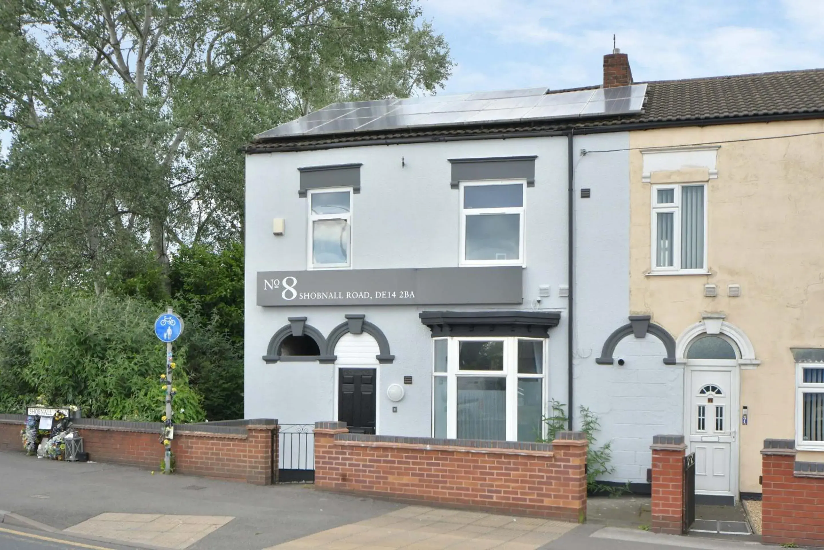 Property building in Stay at Shobnall Road Rooms and Studios Burton Property building in Stay at Shobnall Road Rooms and Studios Burton