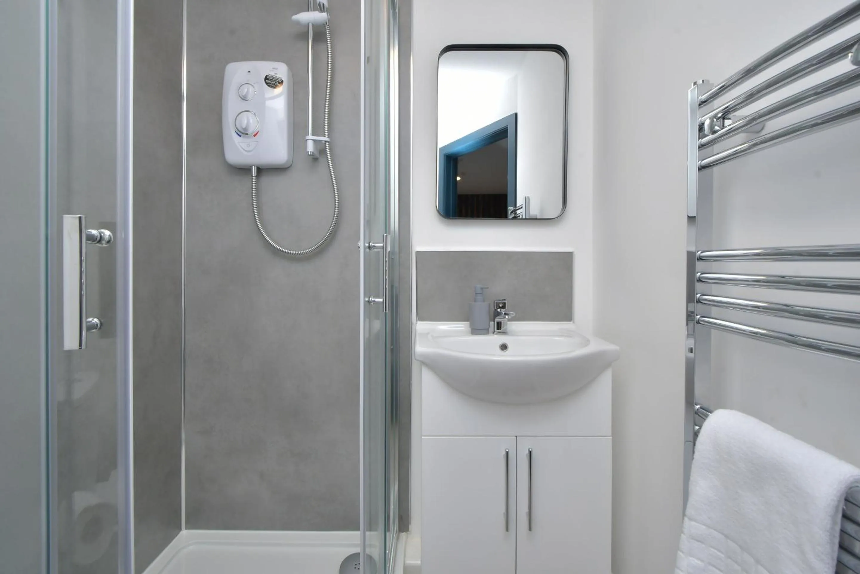 Bathroom in Stay at Shobnall Road Rooms and Studios Burton