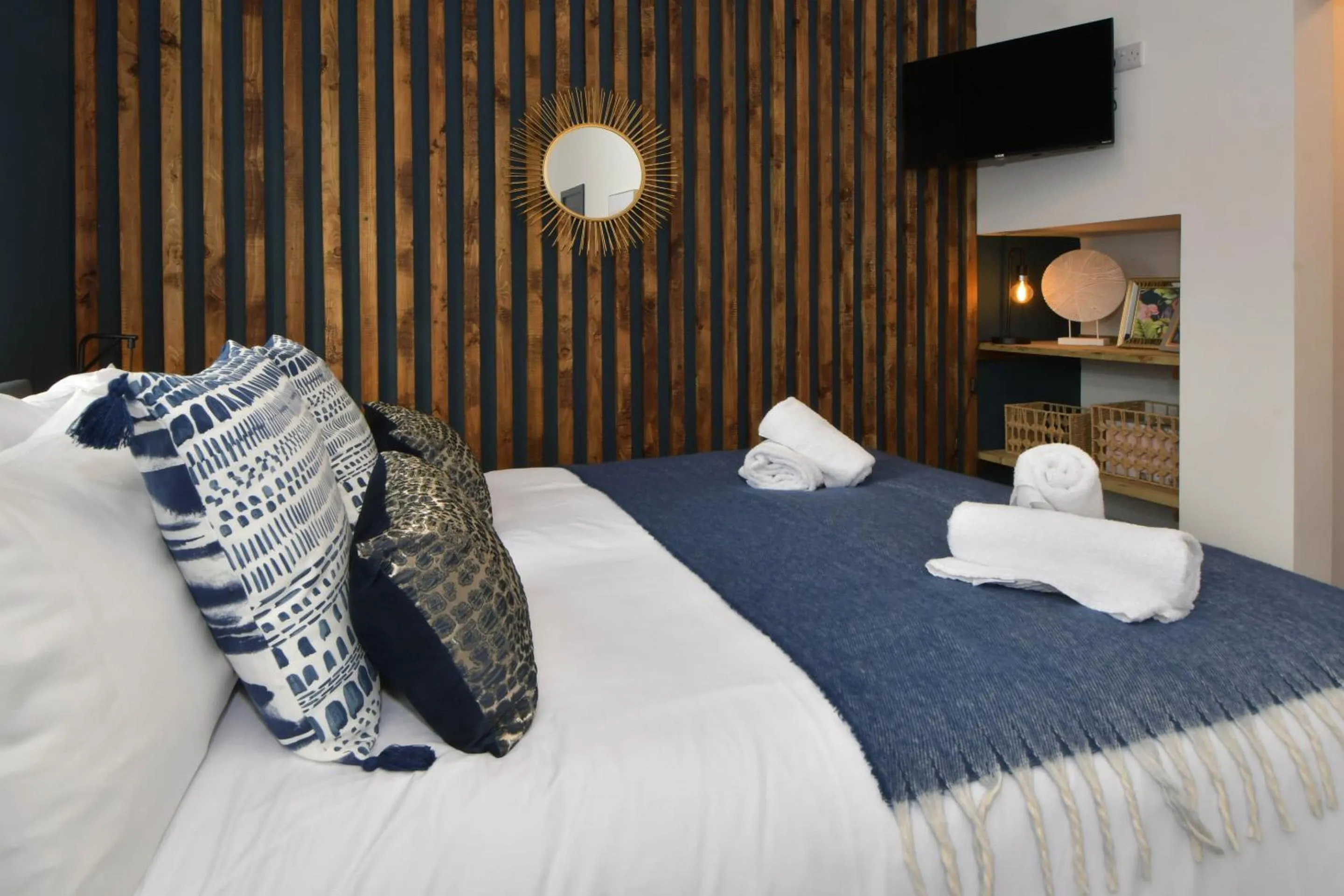 Bedroom, Bed in Stay at Shobnall Road Rooms and Studios Burton