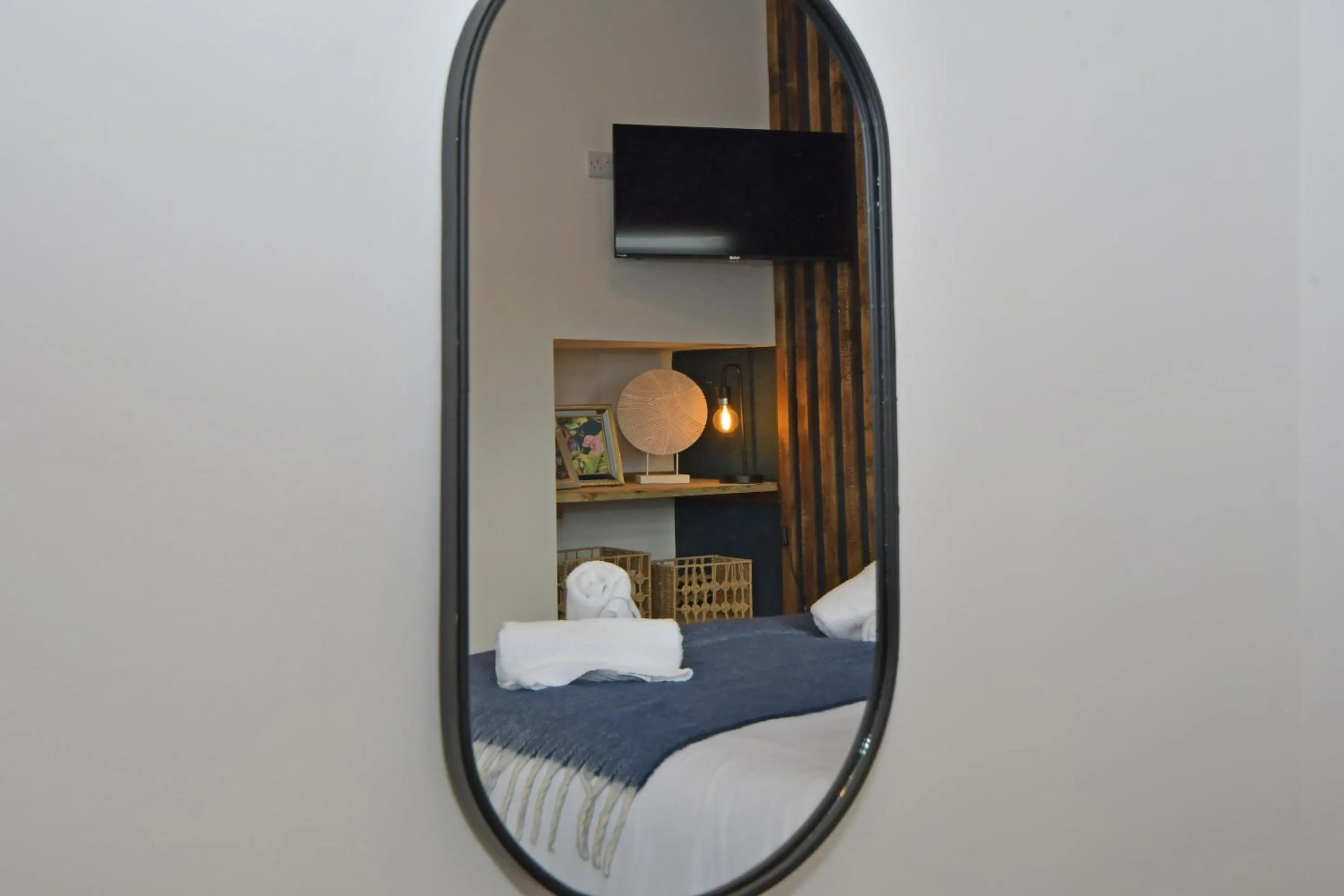 Bedroom, Bed in Stay at Shobnall Road Rooms and Studios Burton