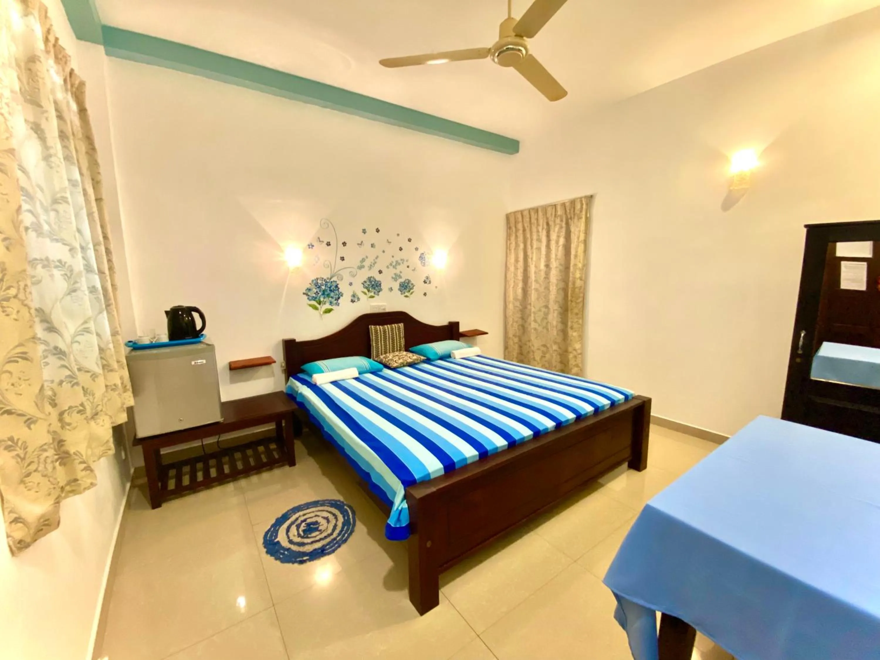 Bed in Tamara Motels