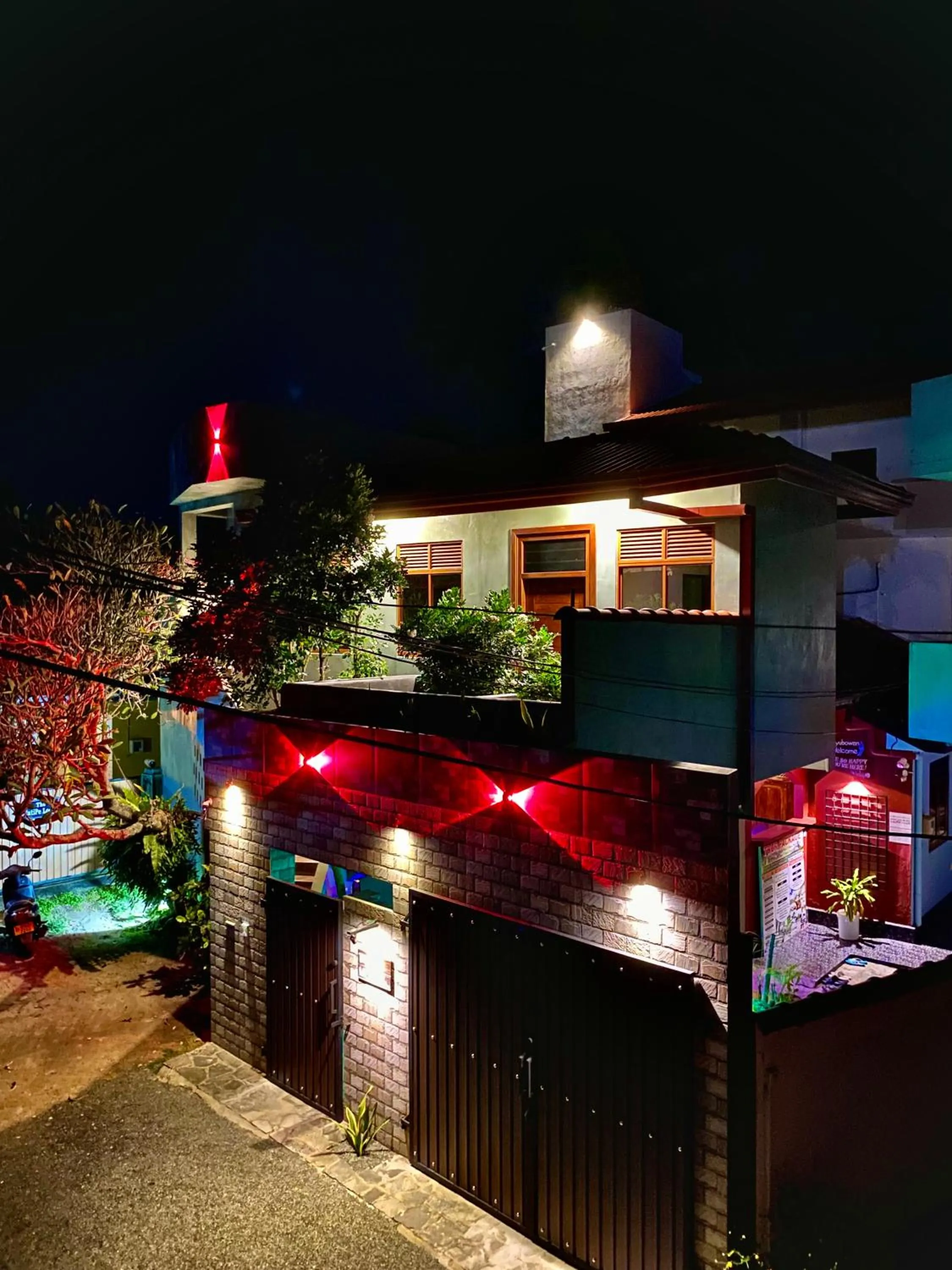 Property building in Tamara Motels