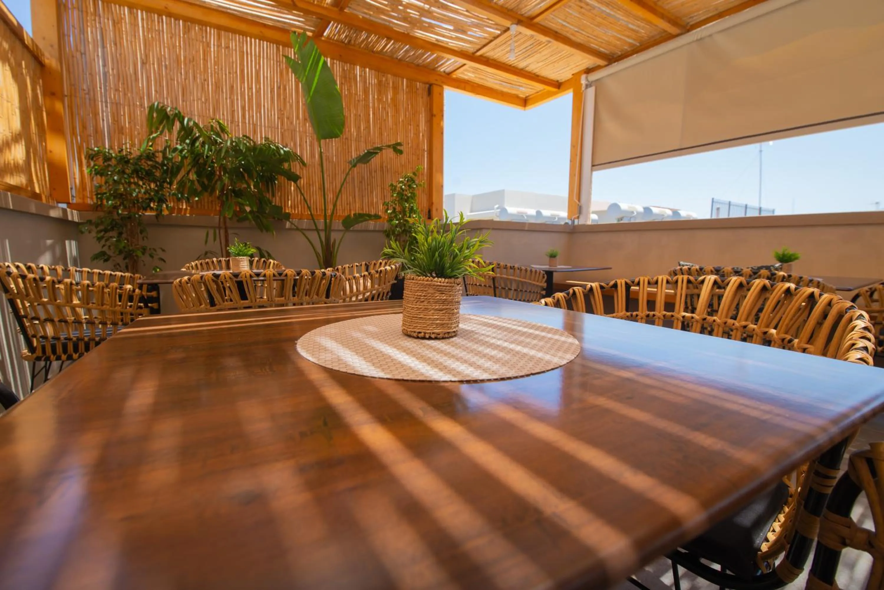 Lunar Hotel Modern Boutique