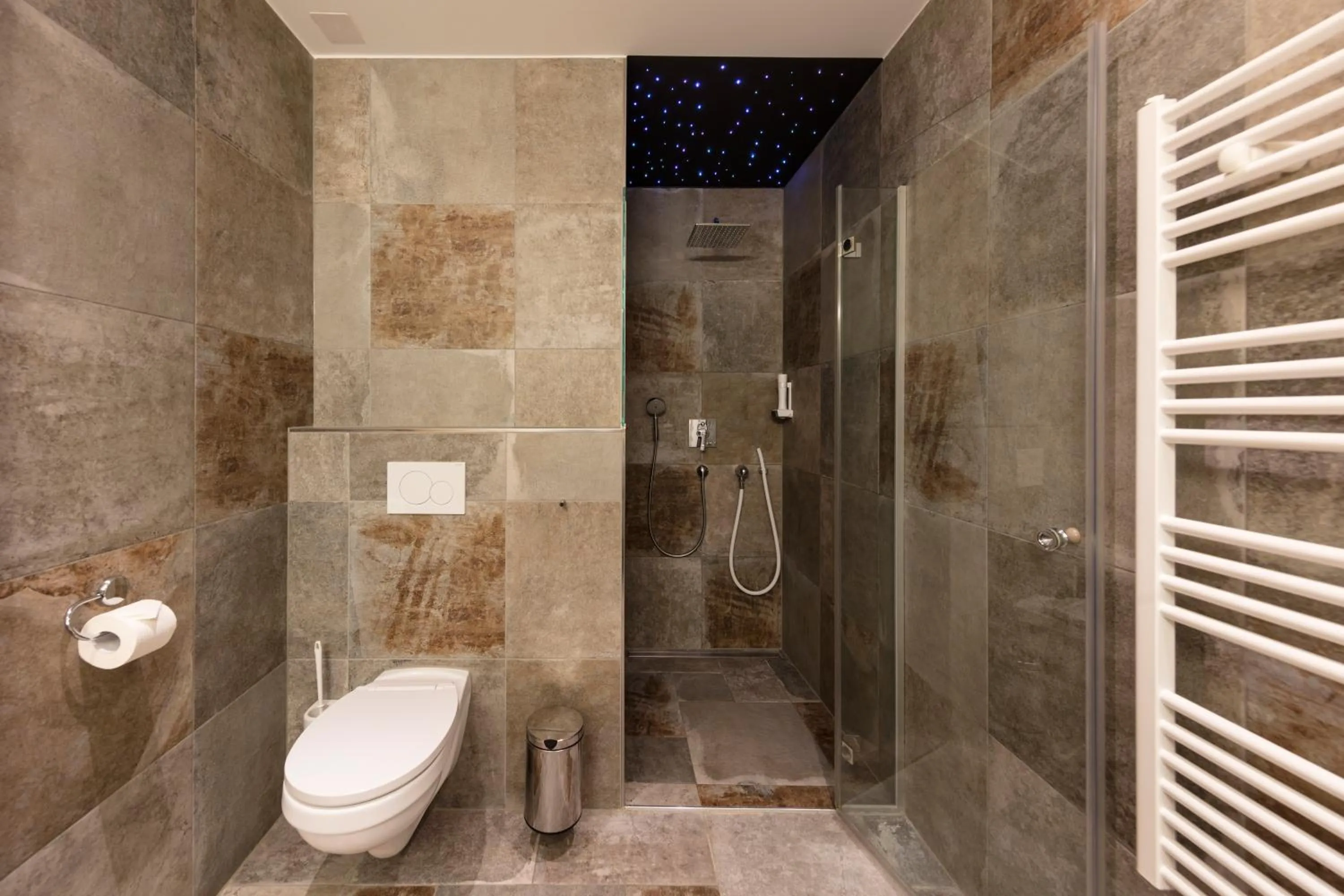 Shower in ArlBerglife Ferienresort