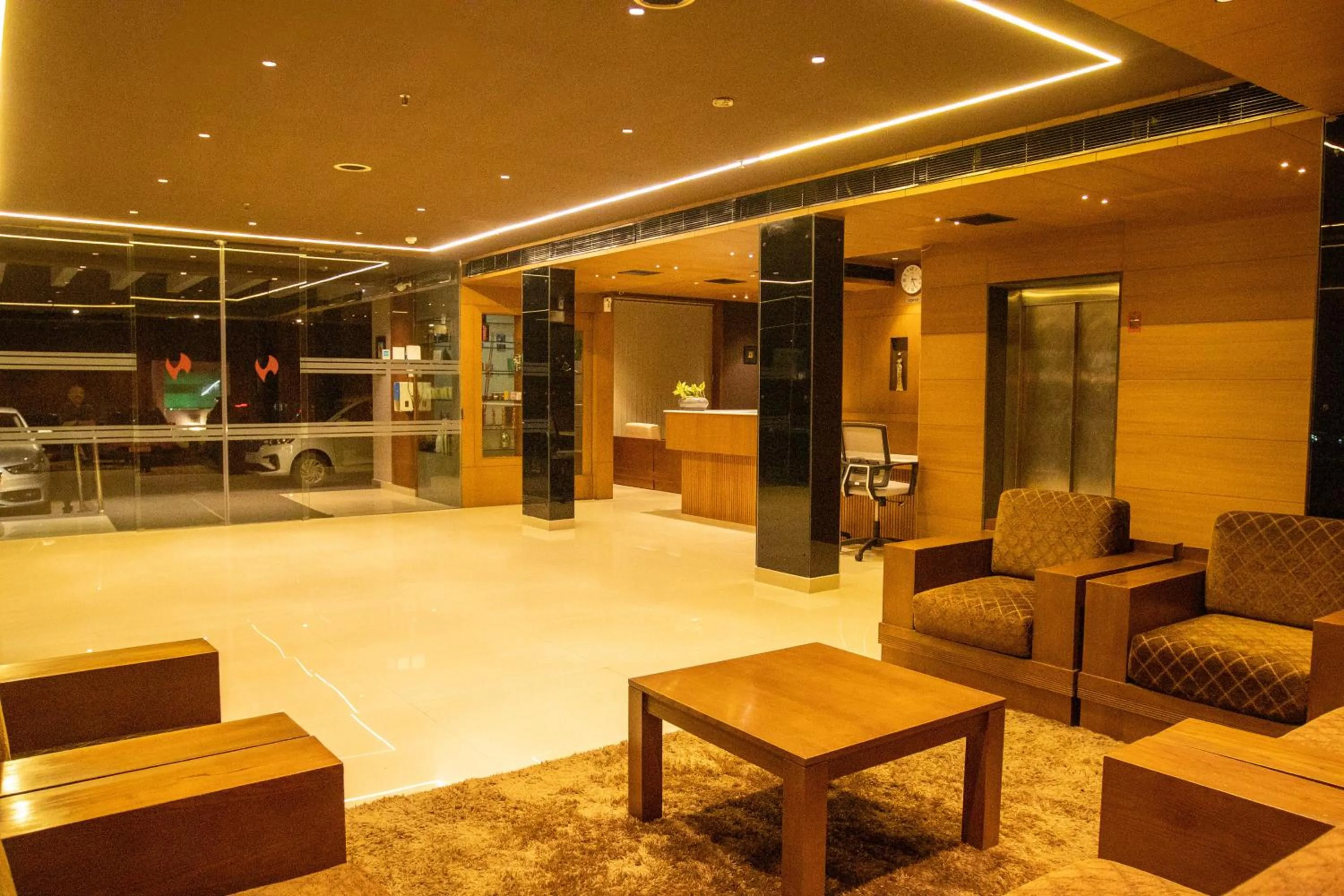 Lobby or reception in Hotel Niya Regency
