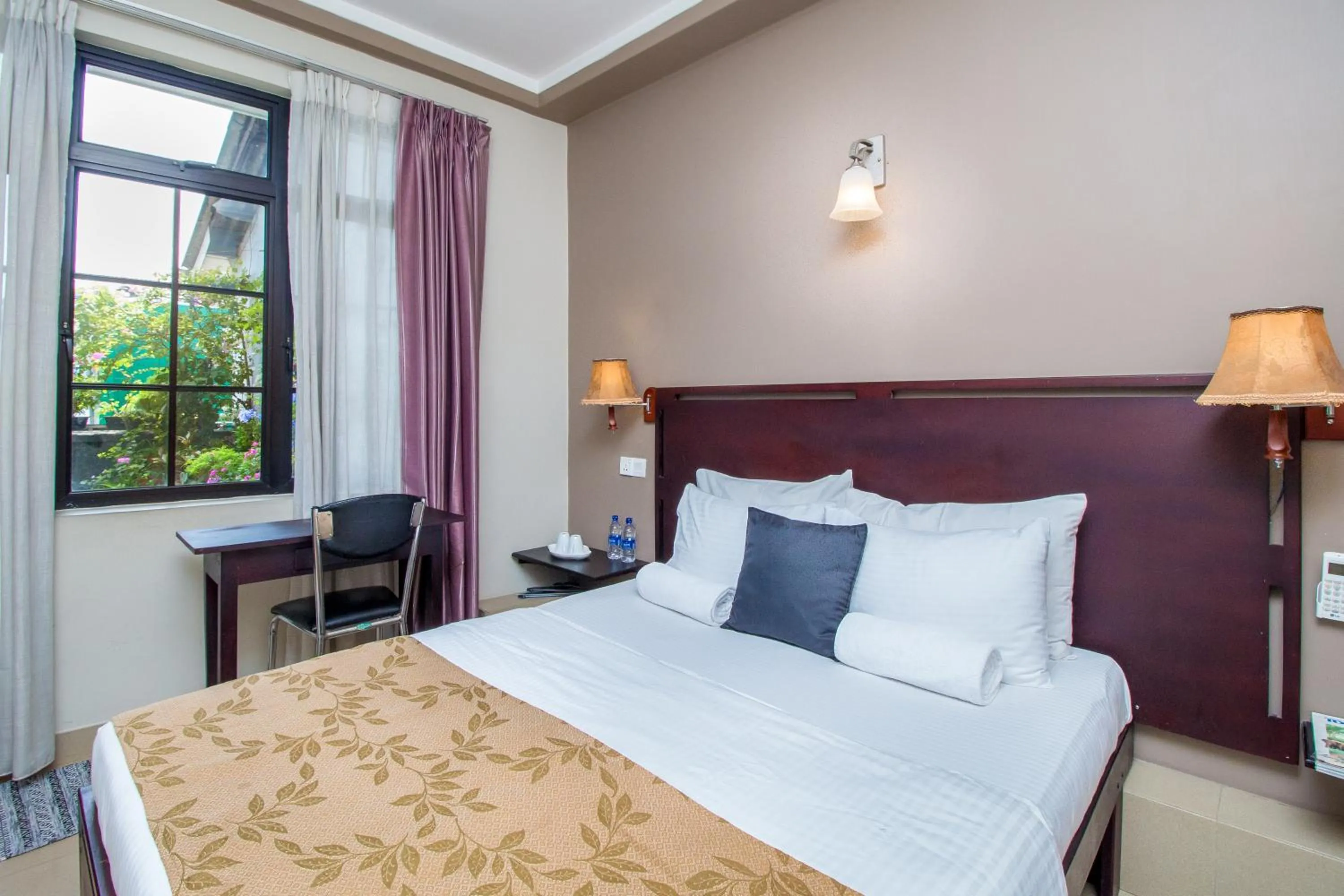 Bedroom, Bed in Sevana City Hotel