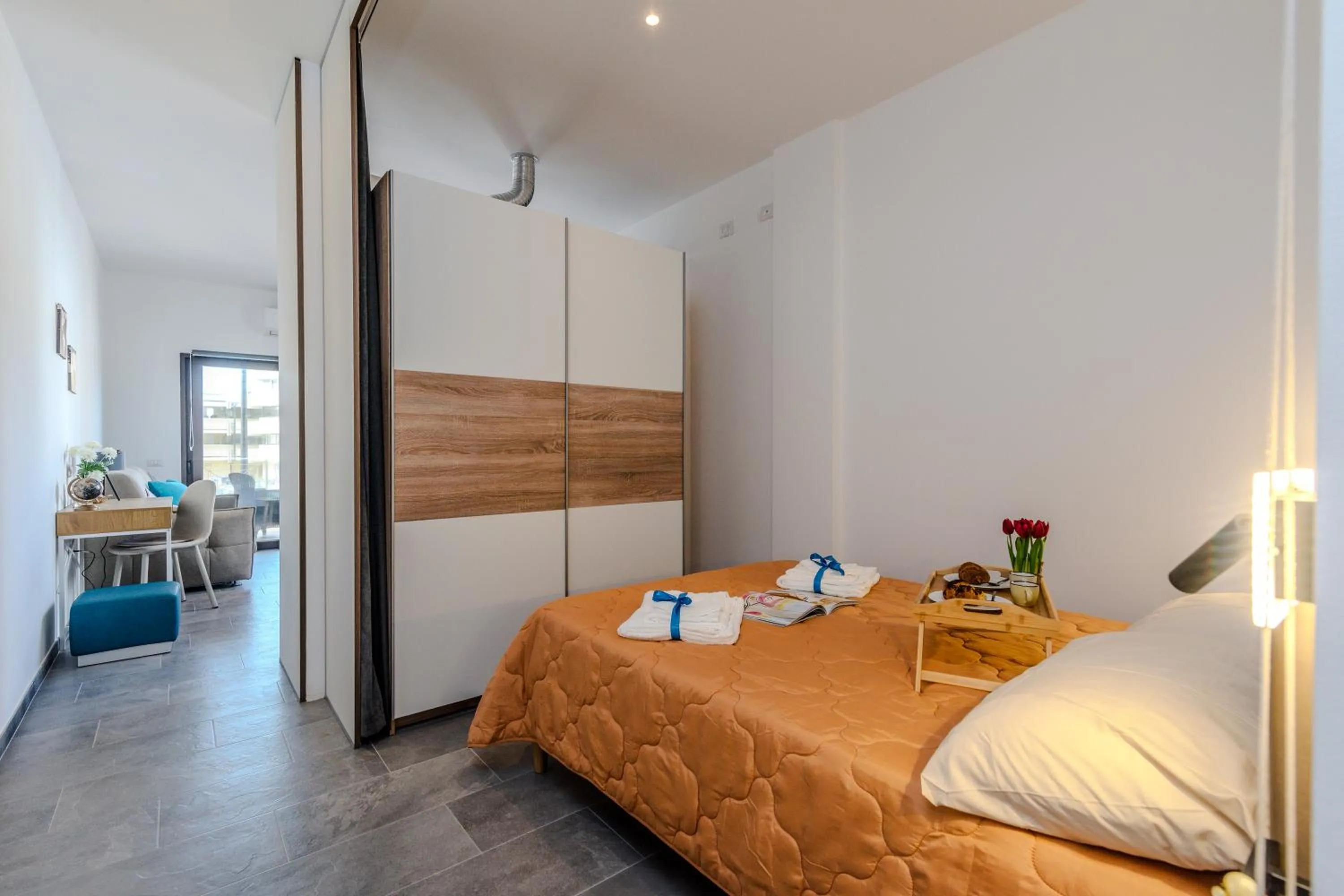 Always Traveling Near The City Center - Happy Rentals