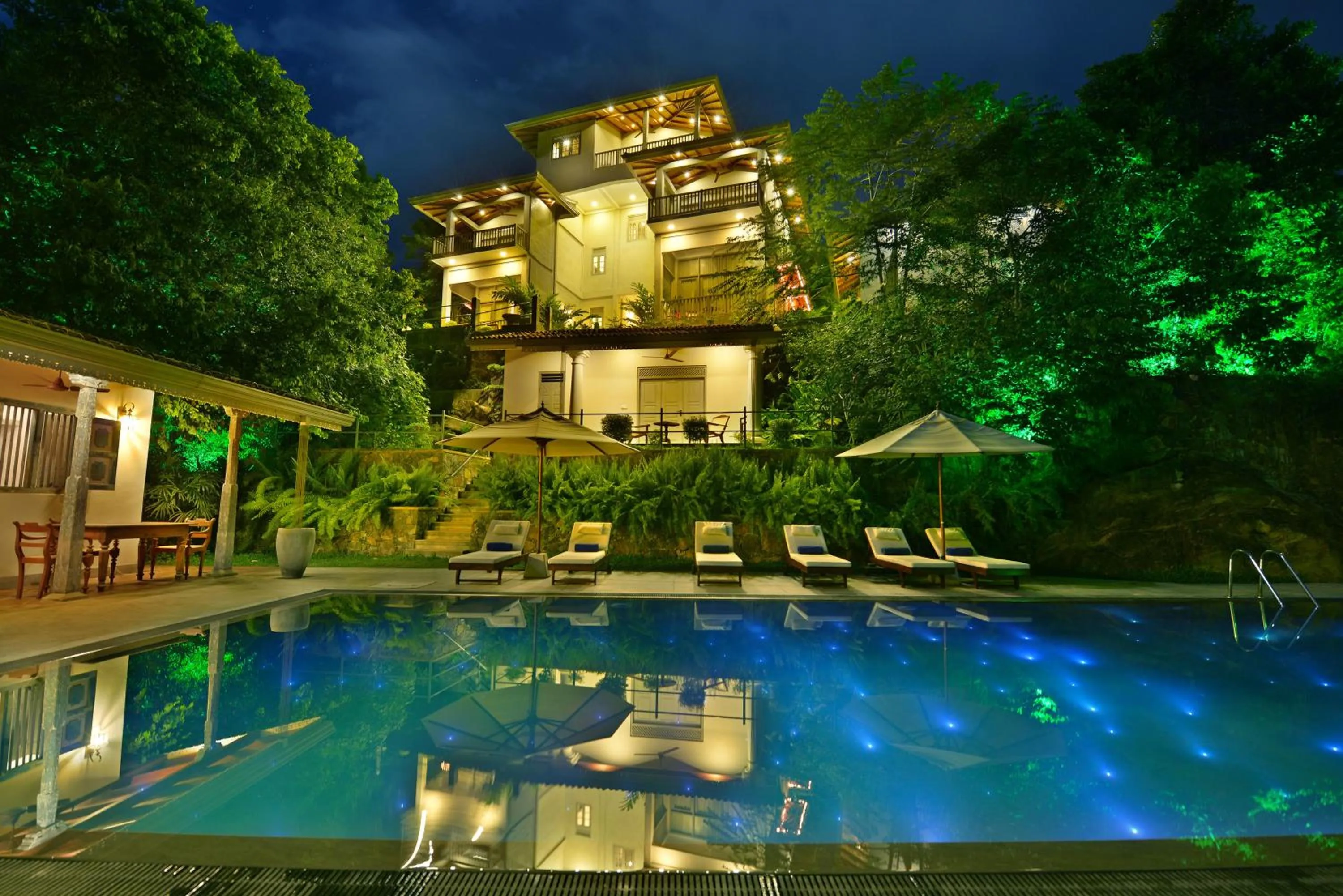 Garden view in The Horizon Hill Top Villa