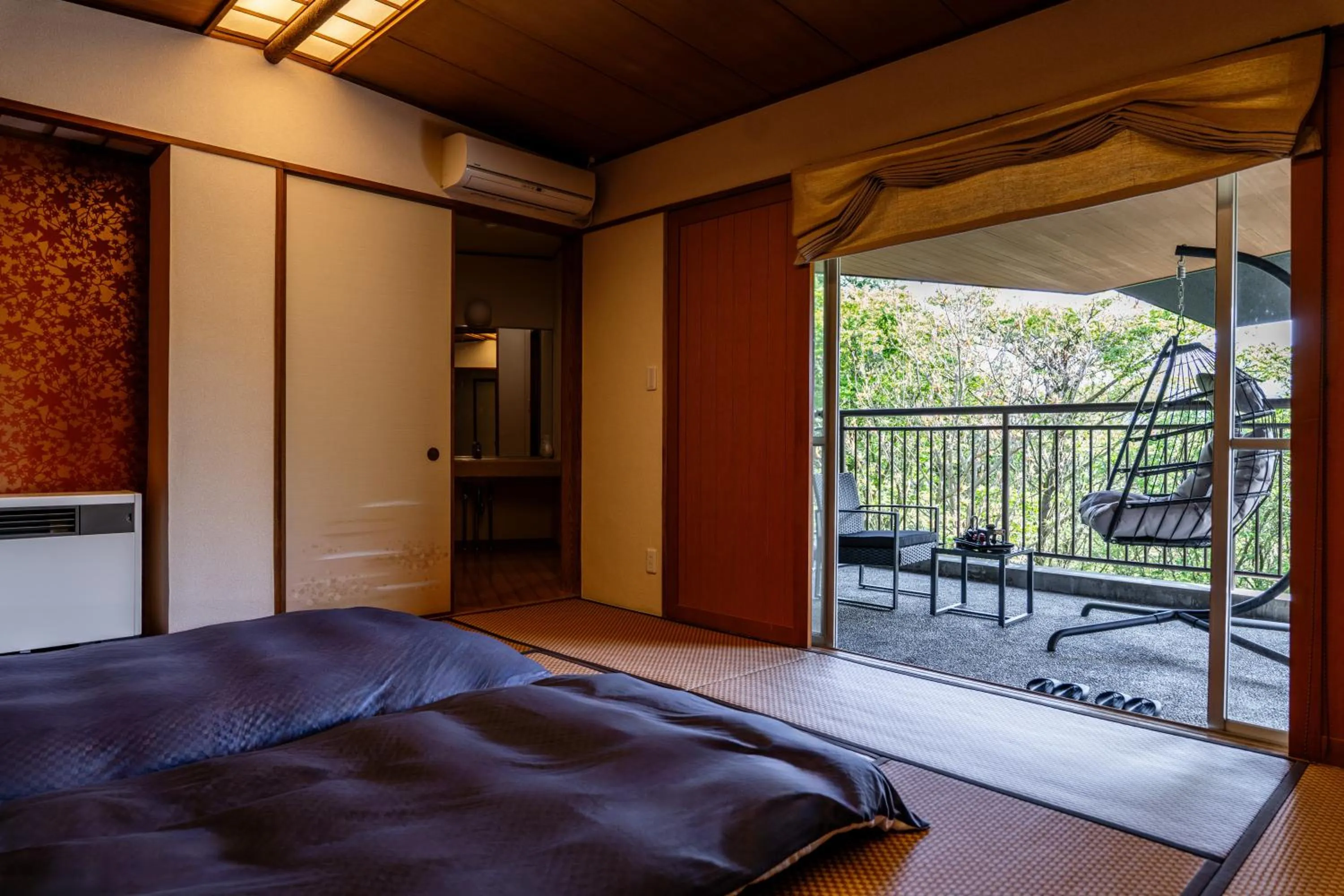 Bedroom, Bed in YuYu Hakone - Private Open Air Onsen Usage Guaranteed