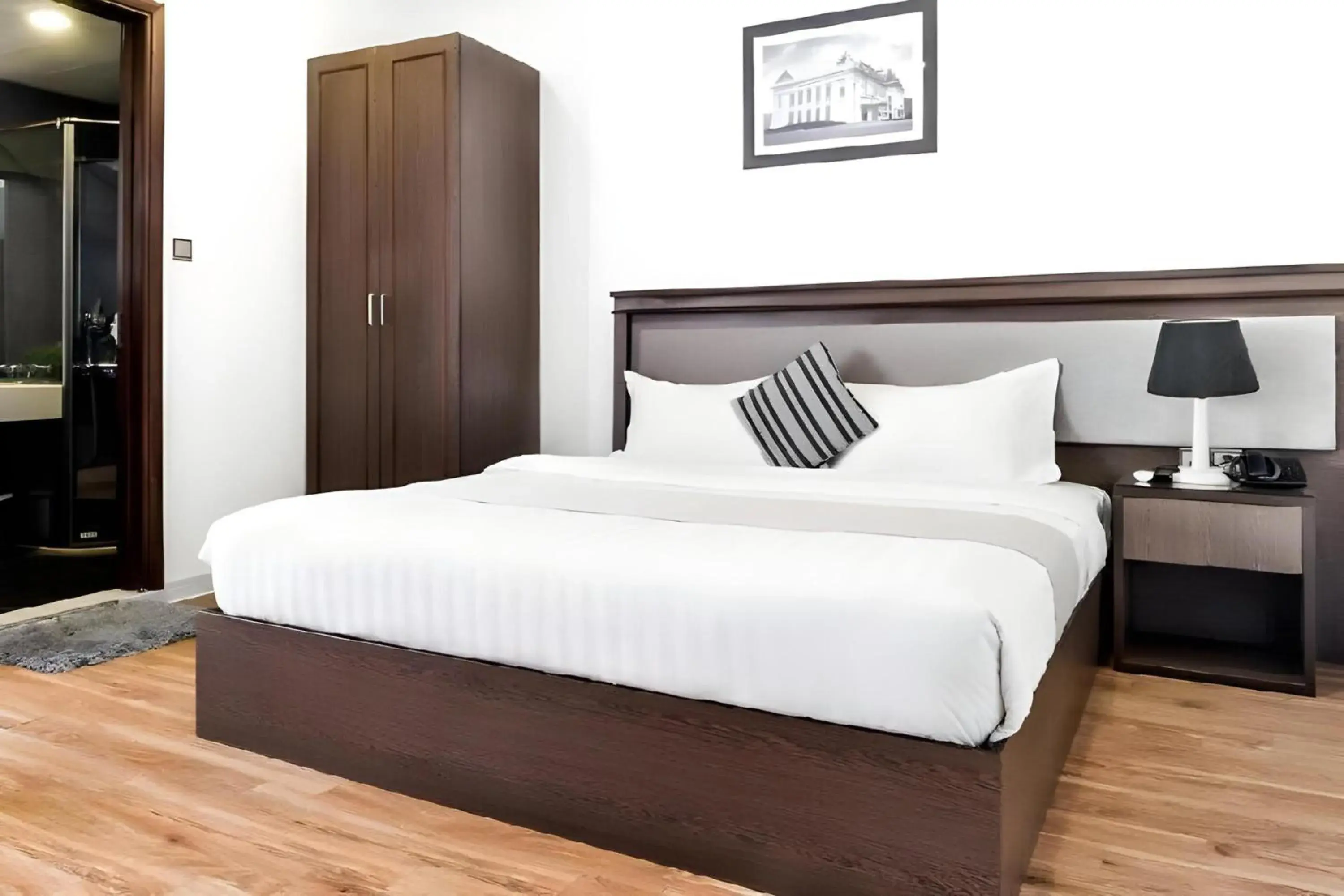 Bedroom, Bed in Collection O Le Grand Hanoi hotel - The Tryst Bedroom, Bed in Collection O Le Grand Hanoi hotel - The Tryst