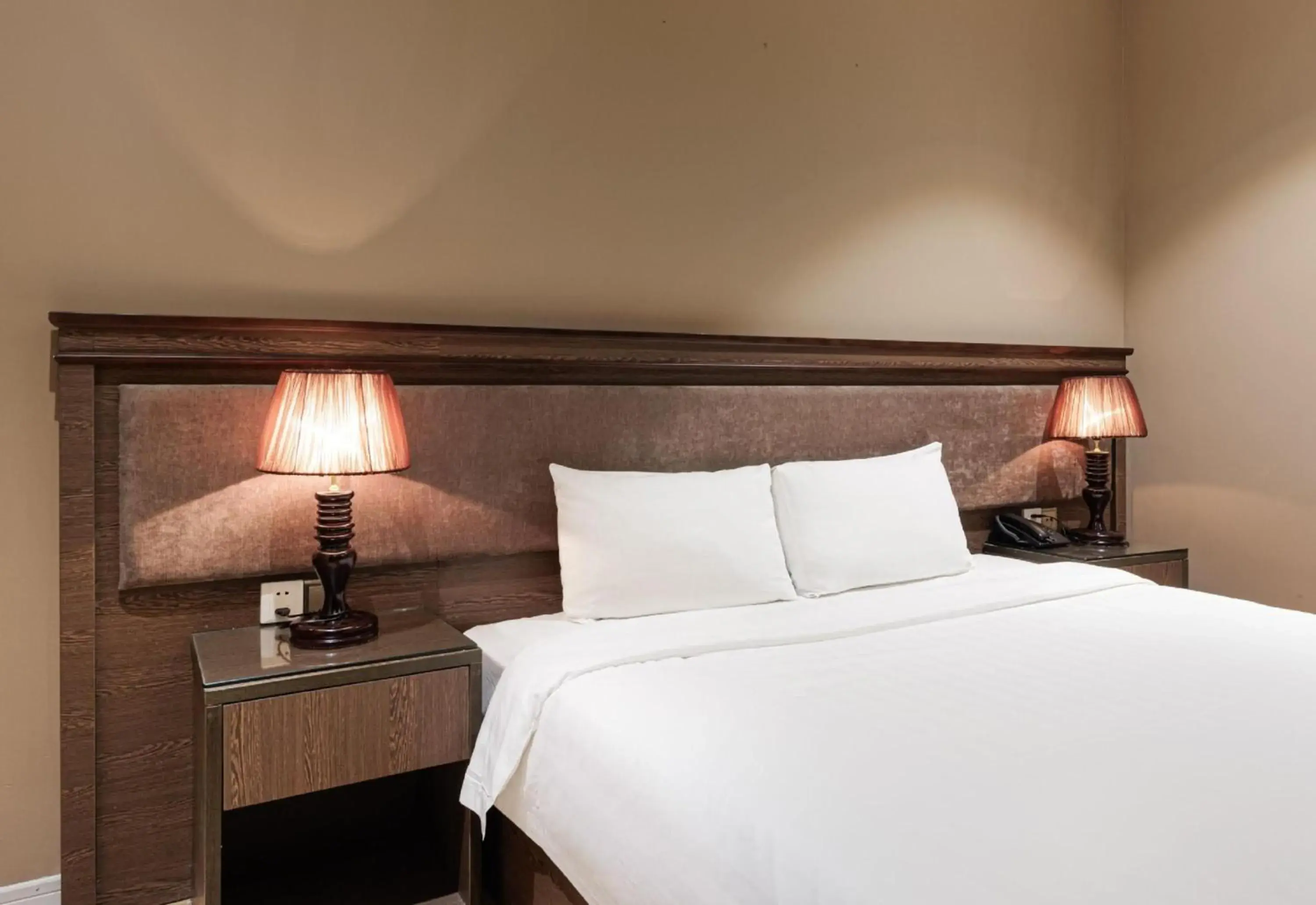 Bedroom, Bed in Collection O Le Grand Hanoi hotel - The Tryst Bedroom, Bed in Collection O Le Grand Hanoi hotel - The Tryst