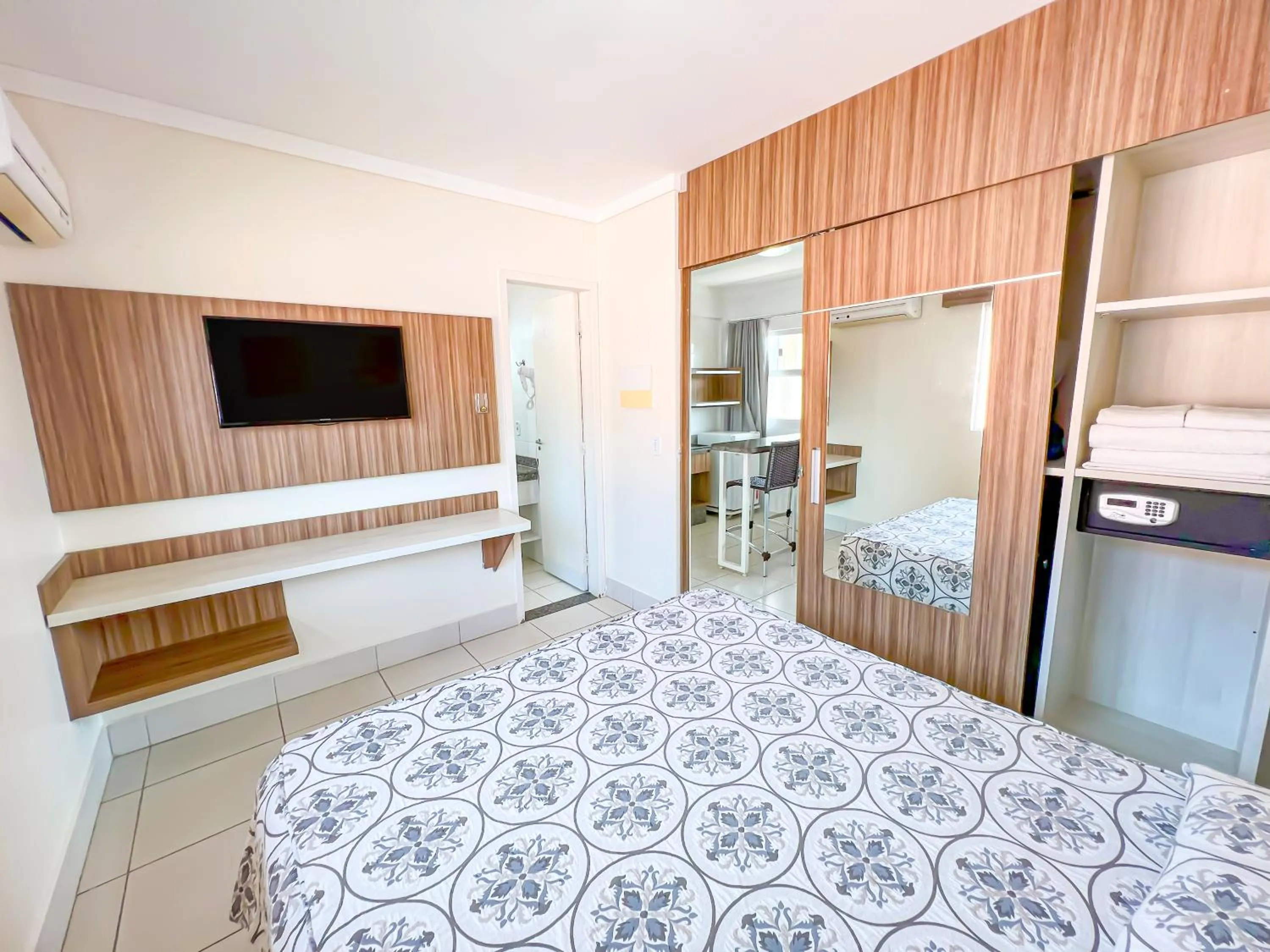 Bedroom, Bed in diRoma Lacqua III direto com o Grupo diRoma com acesso ao Acqua Park e Café da manhã