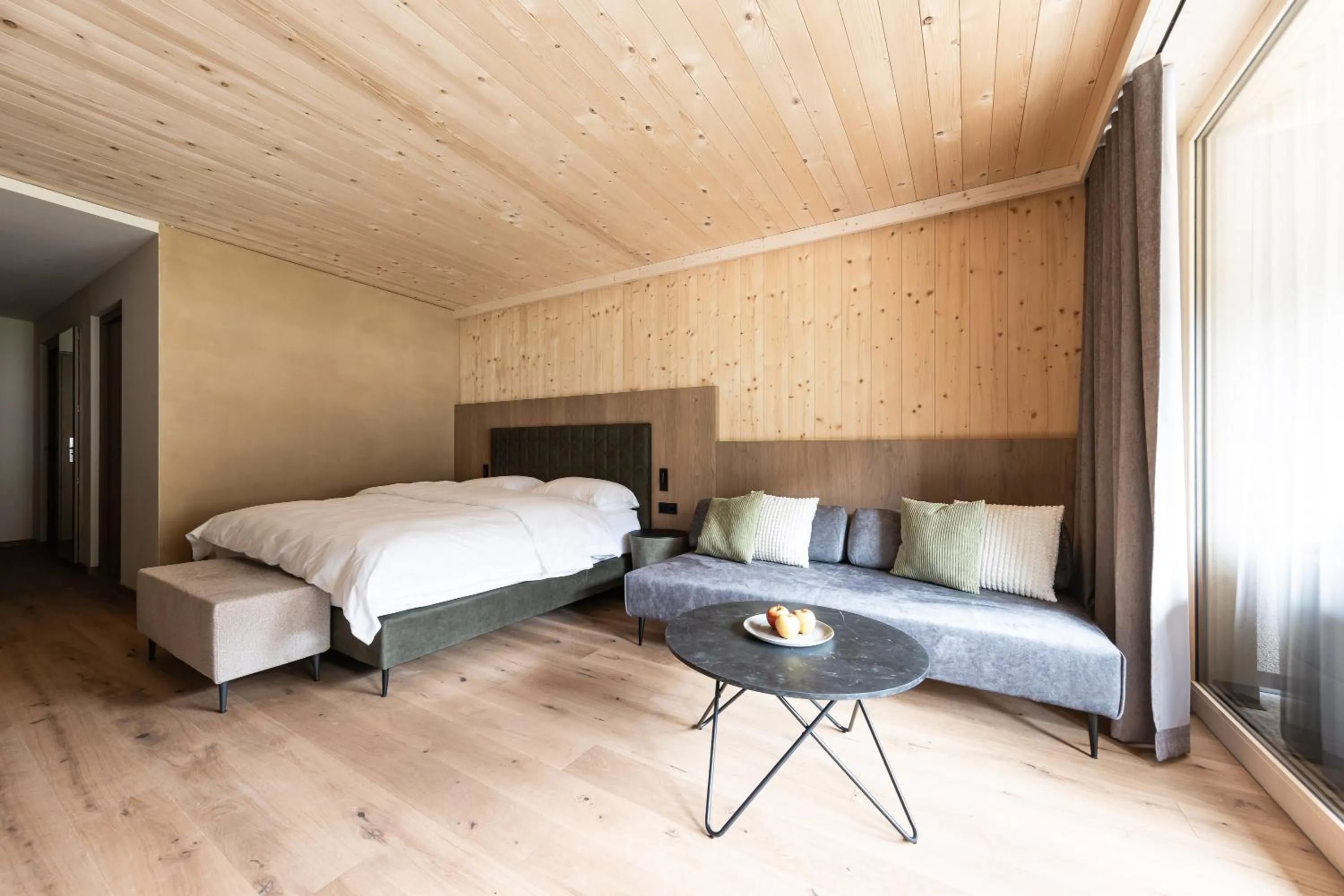 Photo of the whole room, Bed in DAS GERSTL Family Retreat