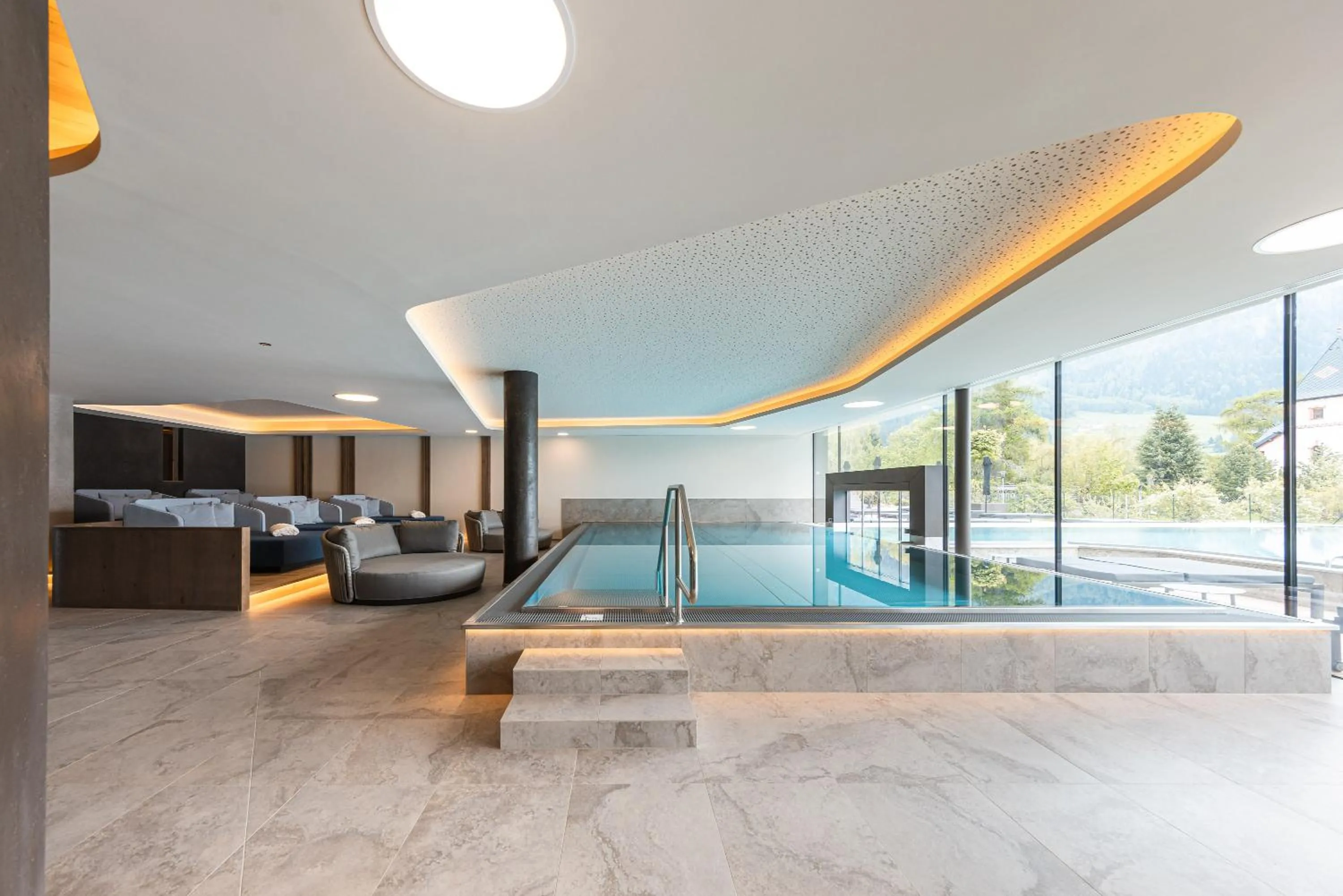 Swimming pool in DAS GERSTL Family Retreat