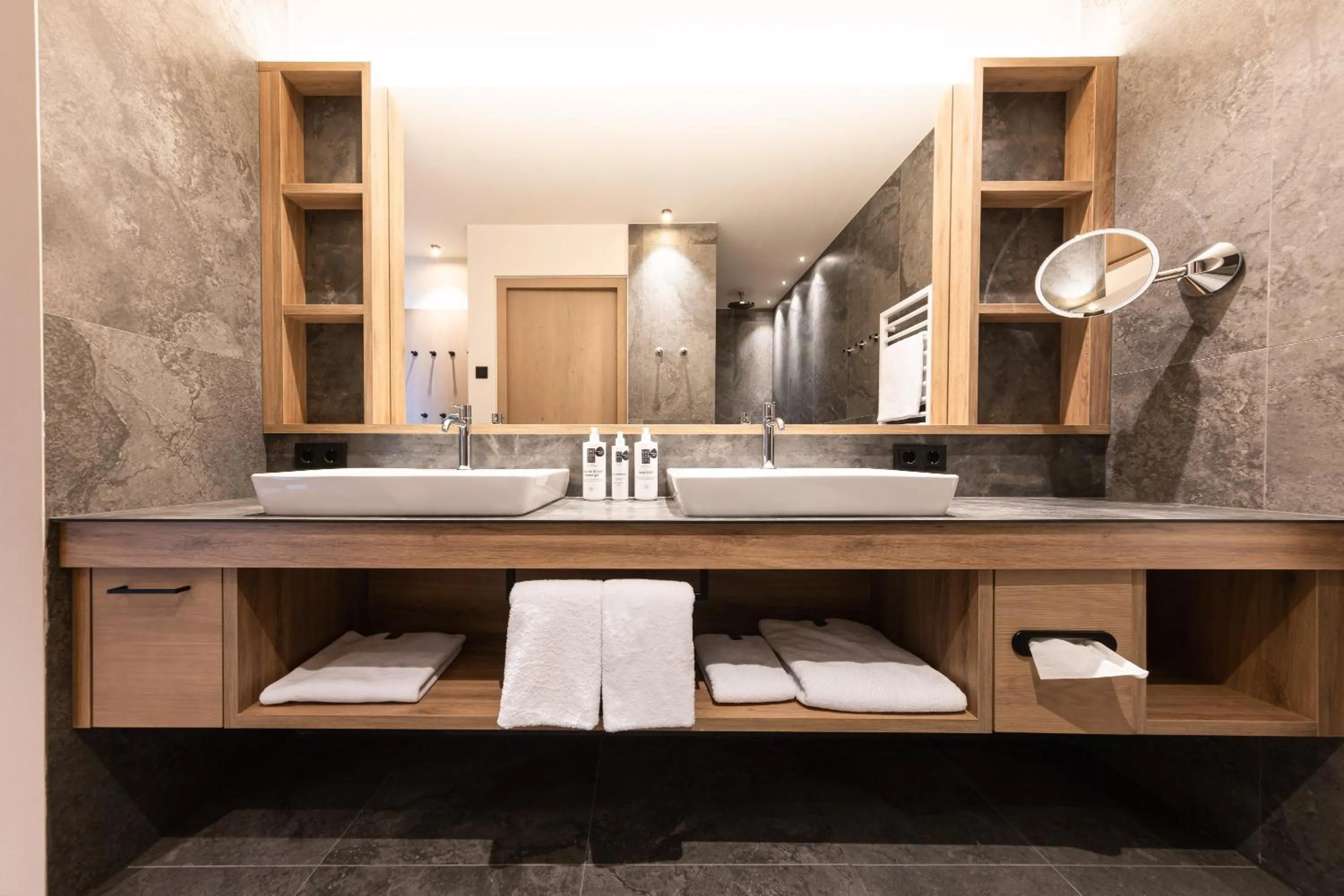 Bathroom in DAS GERSTL Family Retreat