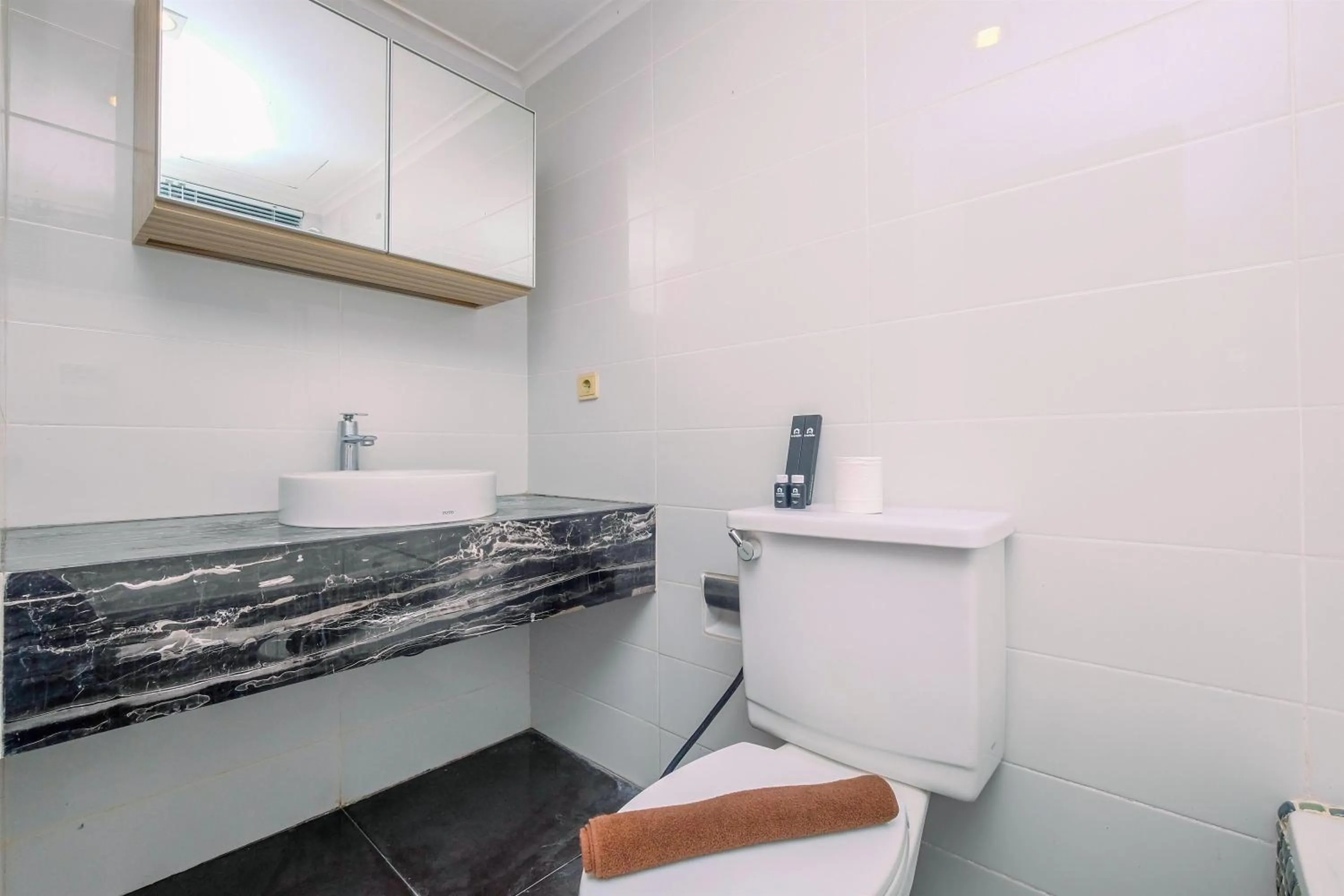 Comfort 2BR + Extra Room at Sudirman Tower Condominium Apartment By Travelio