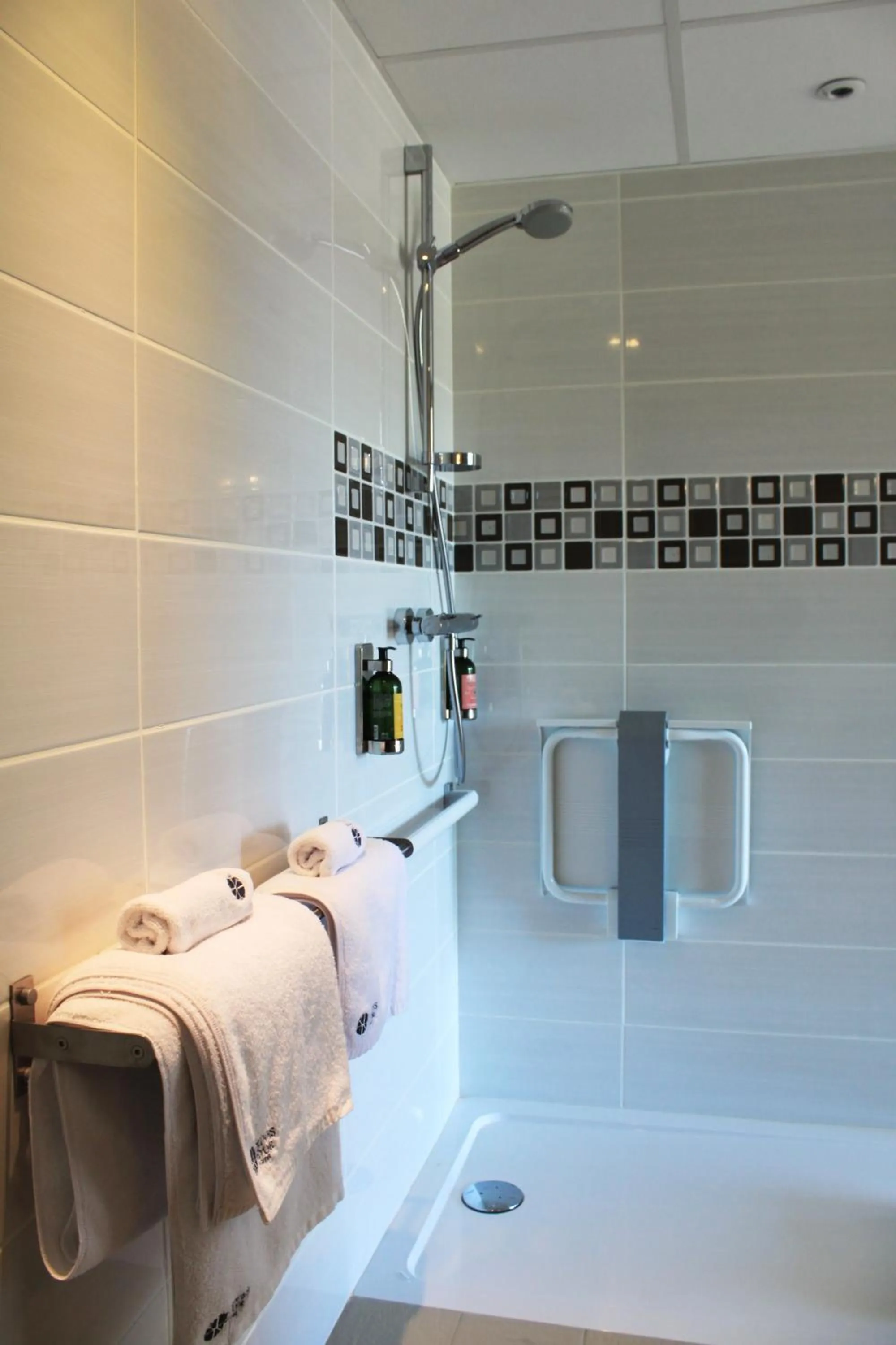 Bathroom in Rives d'Or Hôtel