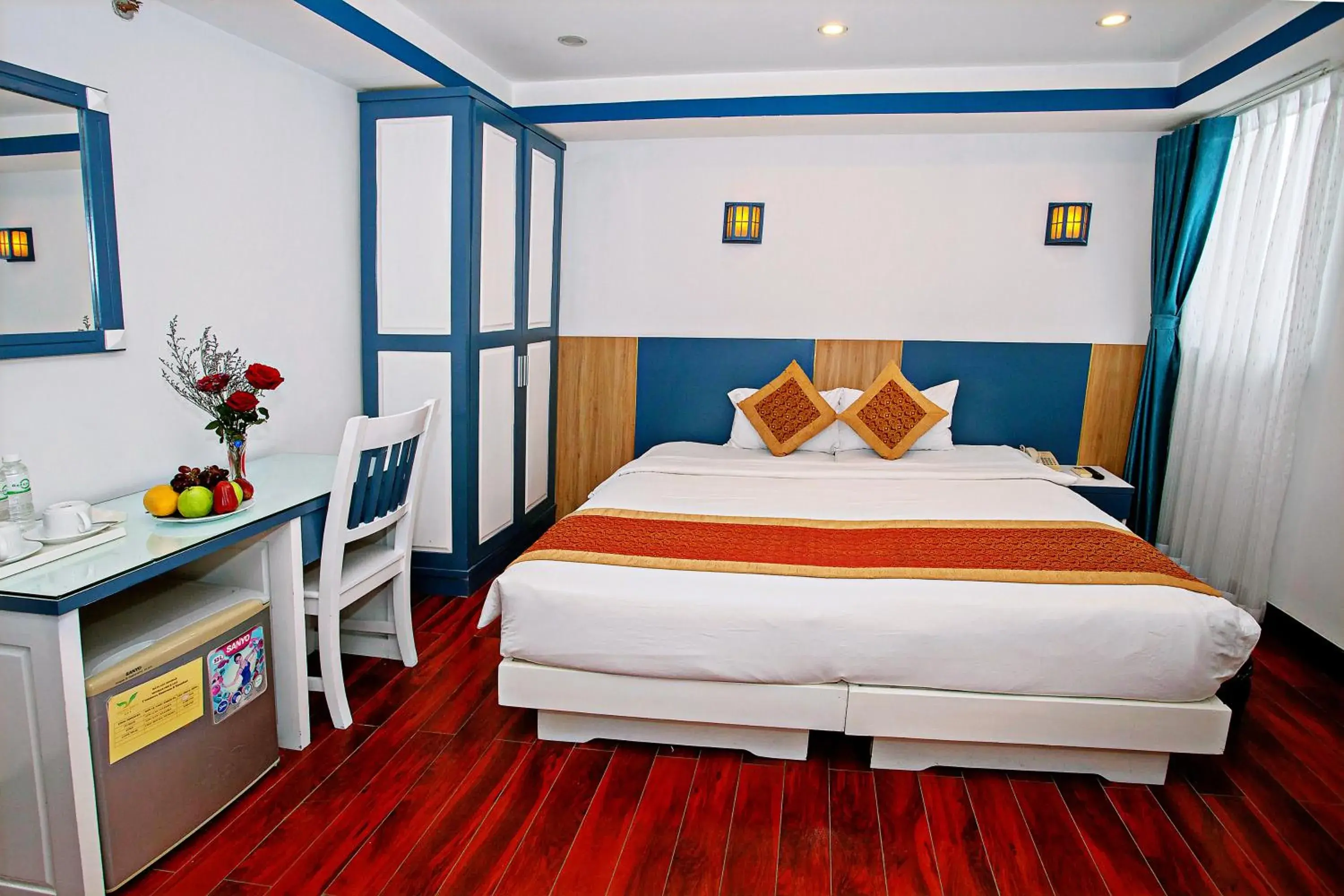 Property building, Bed in Golden Rain 2 Hotel Nha Trang Beach Property building, Bed in Golden Rain 2 Hotel Nha Trang Beach