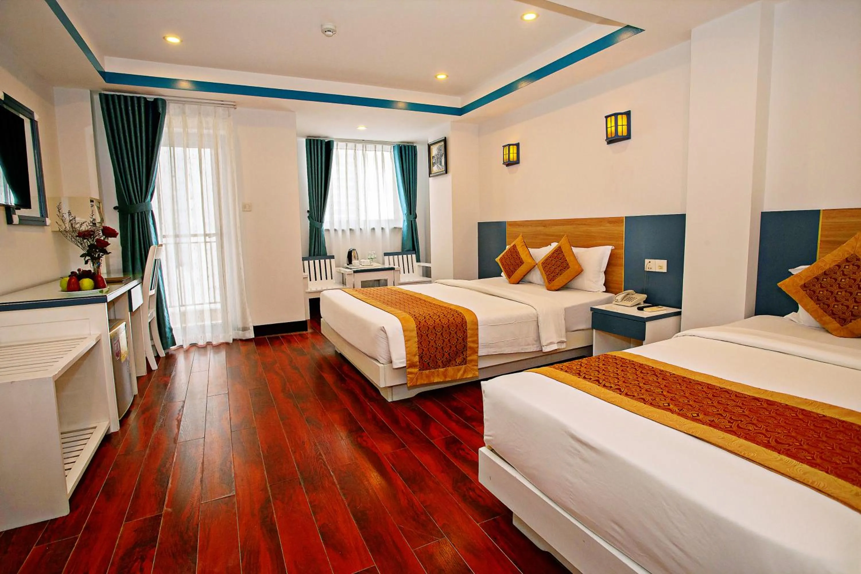 Property building, Bed in Golden Rain 2 Hotel Nha Trang Beach