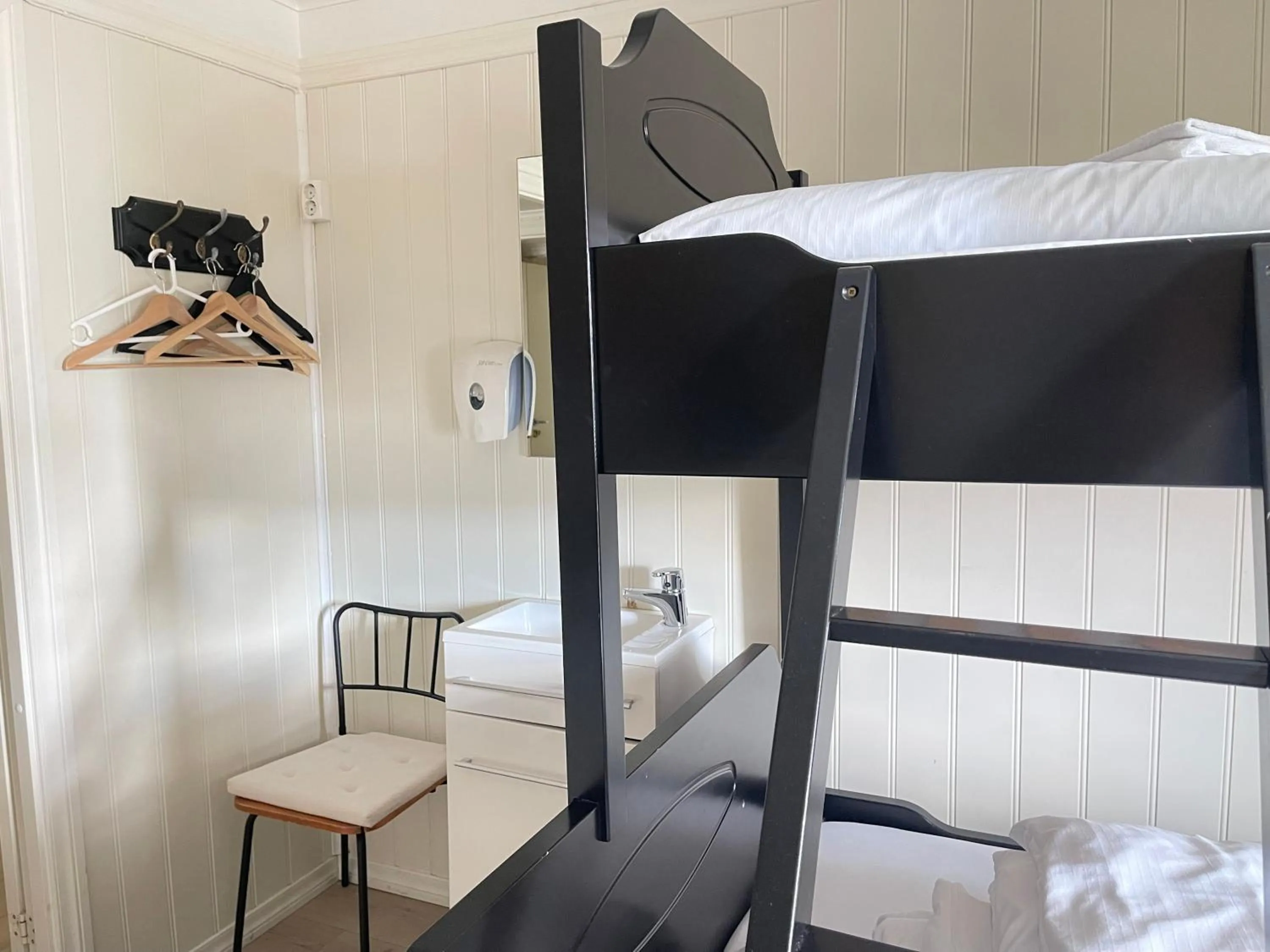 Photo of the whole room in Jondal Hotel