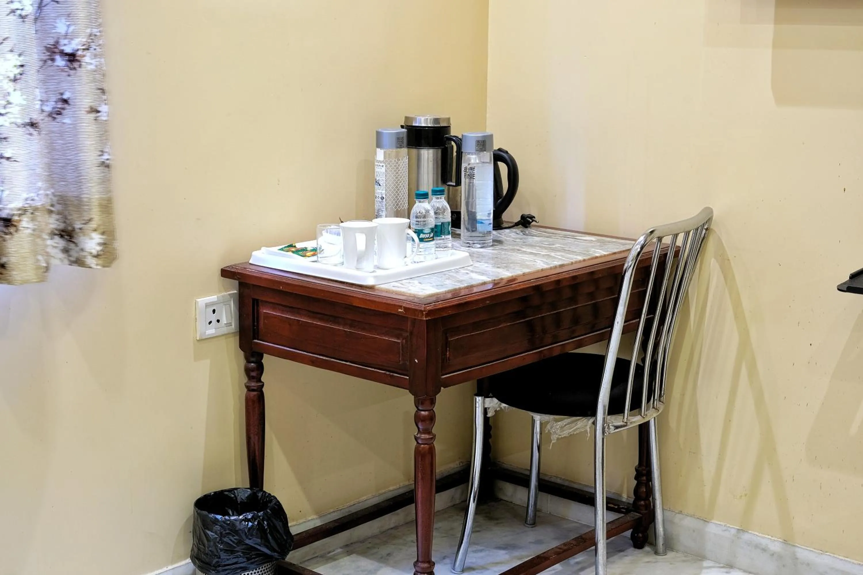 Coffee/tea facilities in The Bayan Elegance Hotel