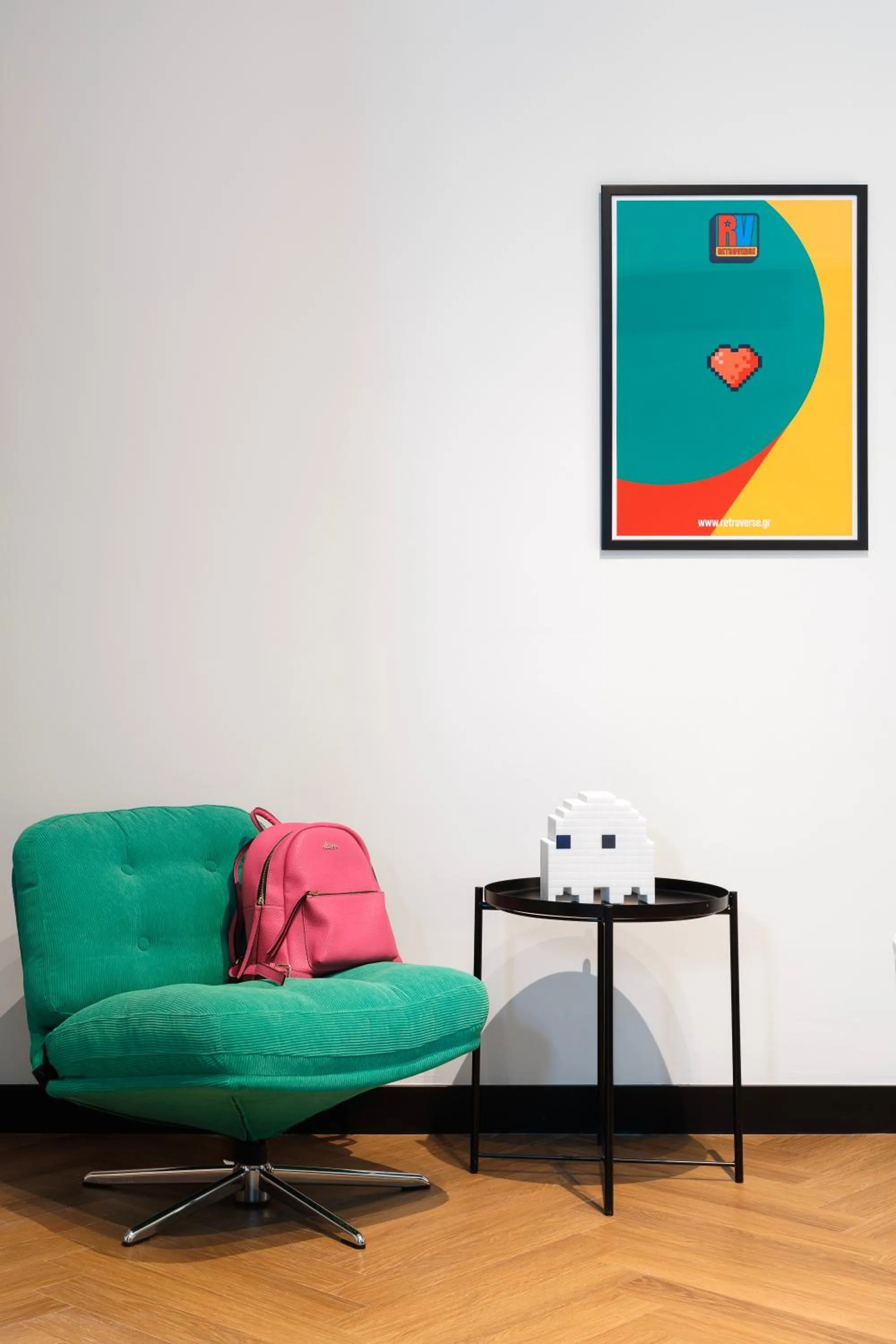 Living room in Retroverse Hostel