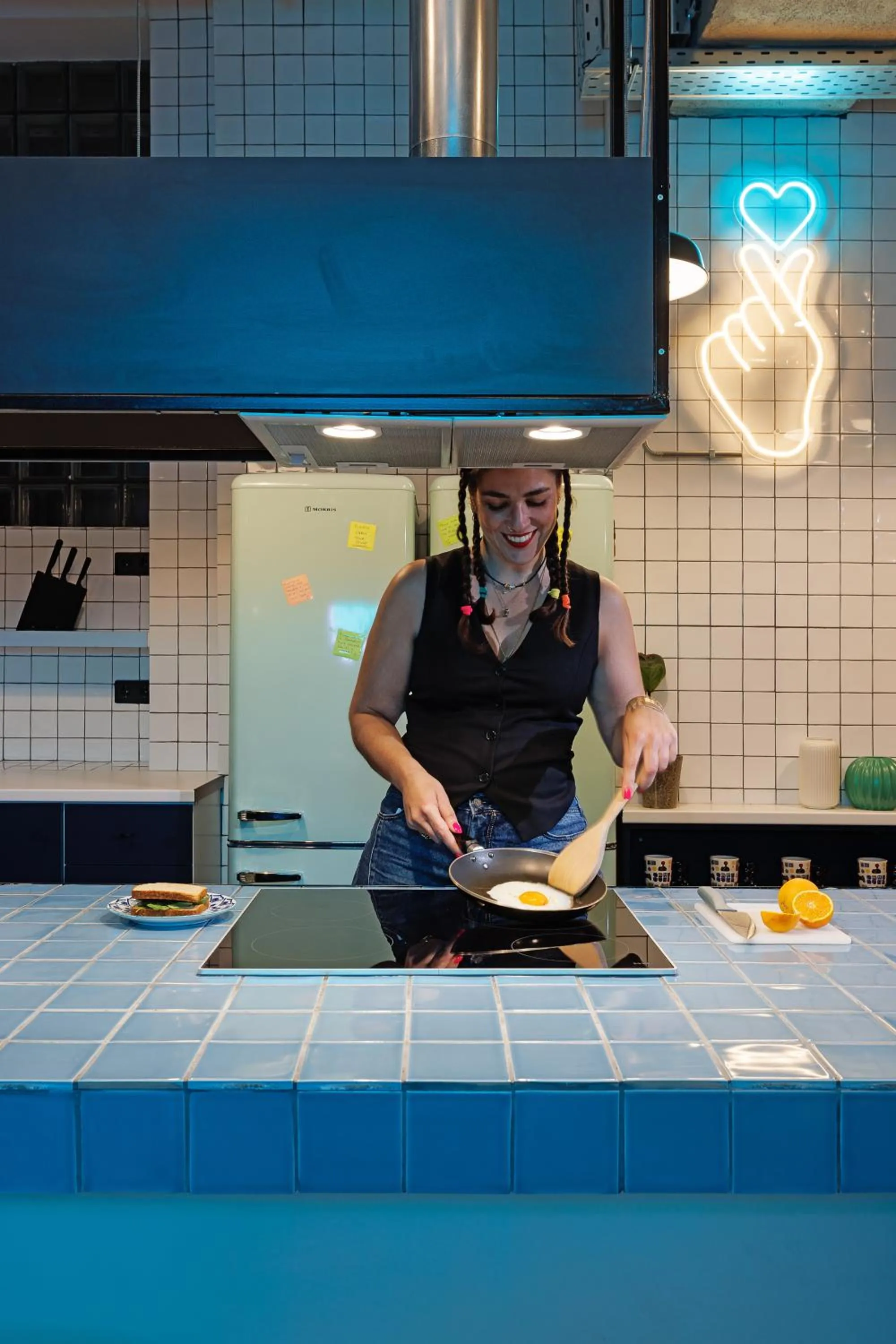 kitchen in Retroverse Hostel