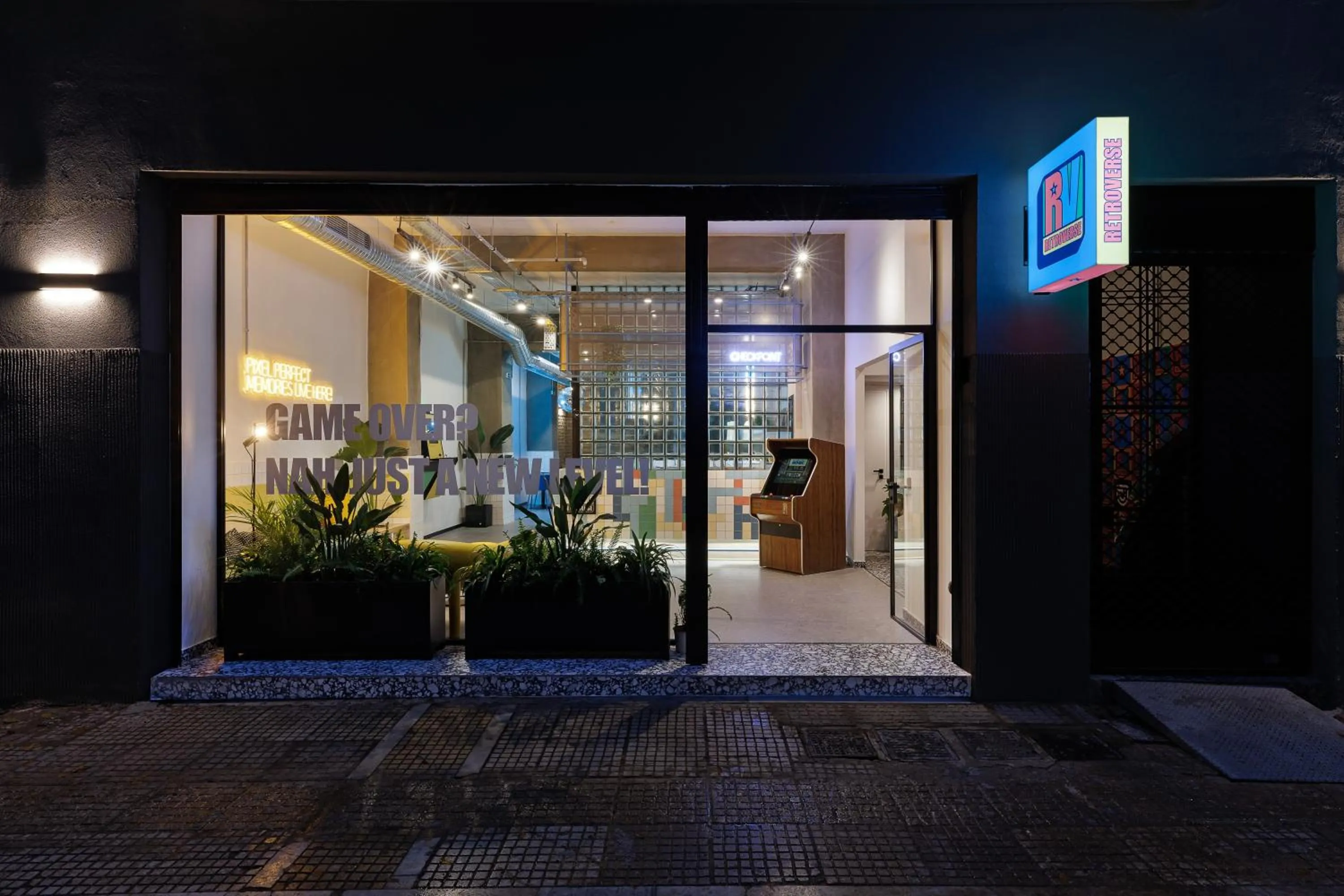 Facade/entrance in Retroverse Hostel