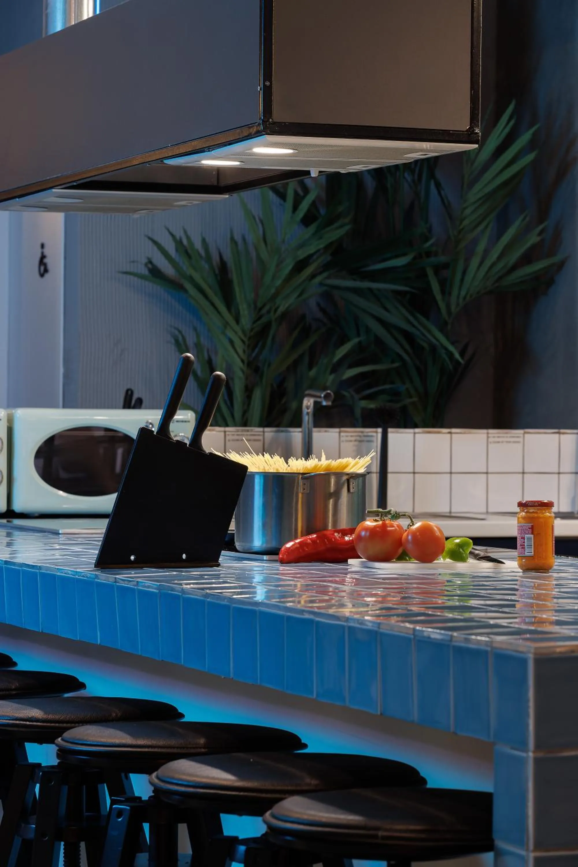 kitchen in Retroverse Hostel