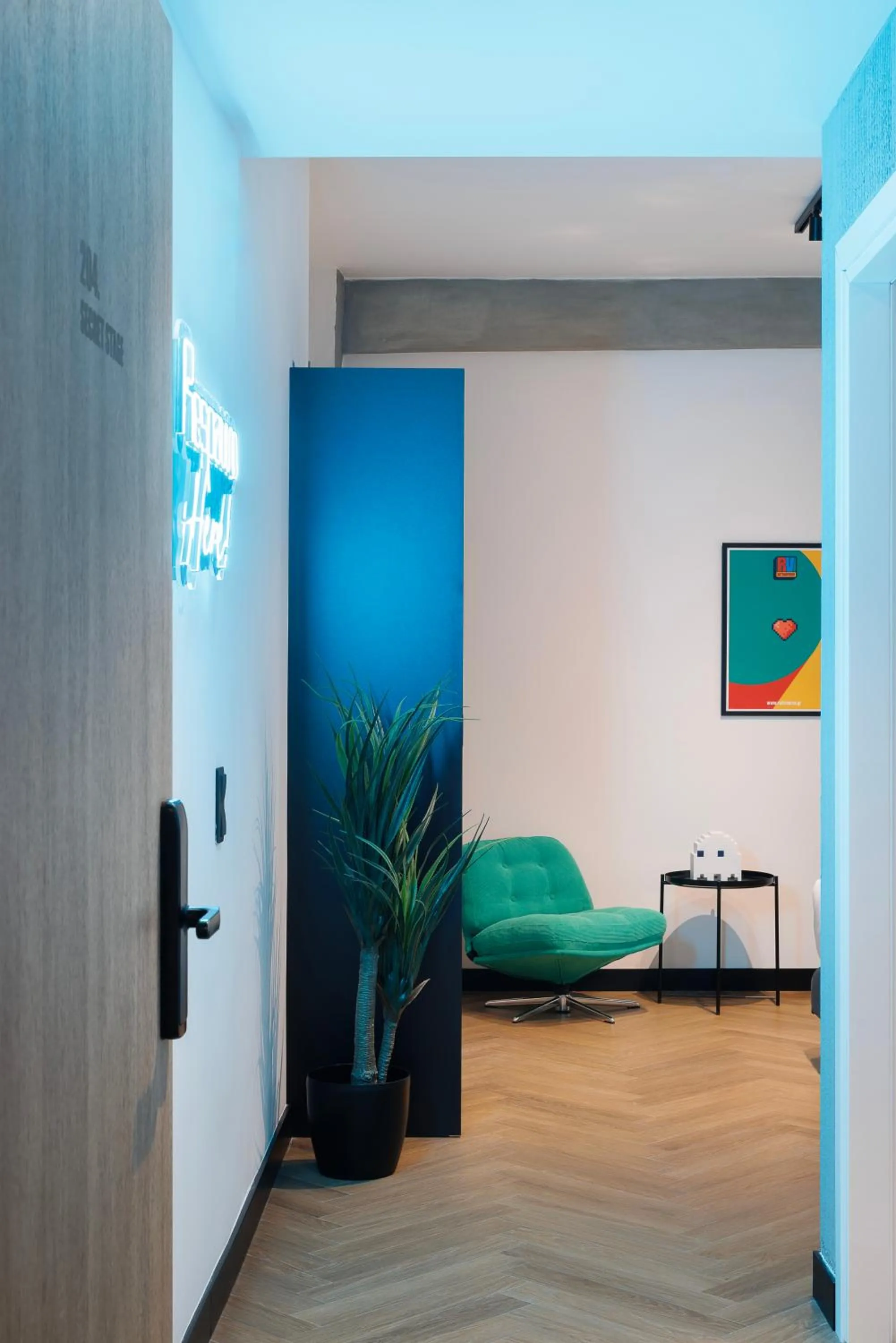 Seating area in Retroverse Hostel