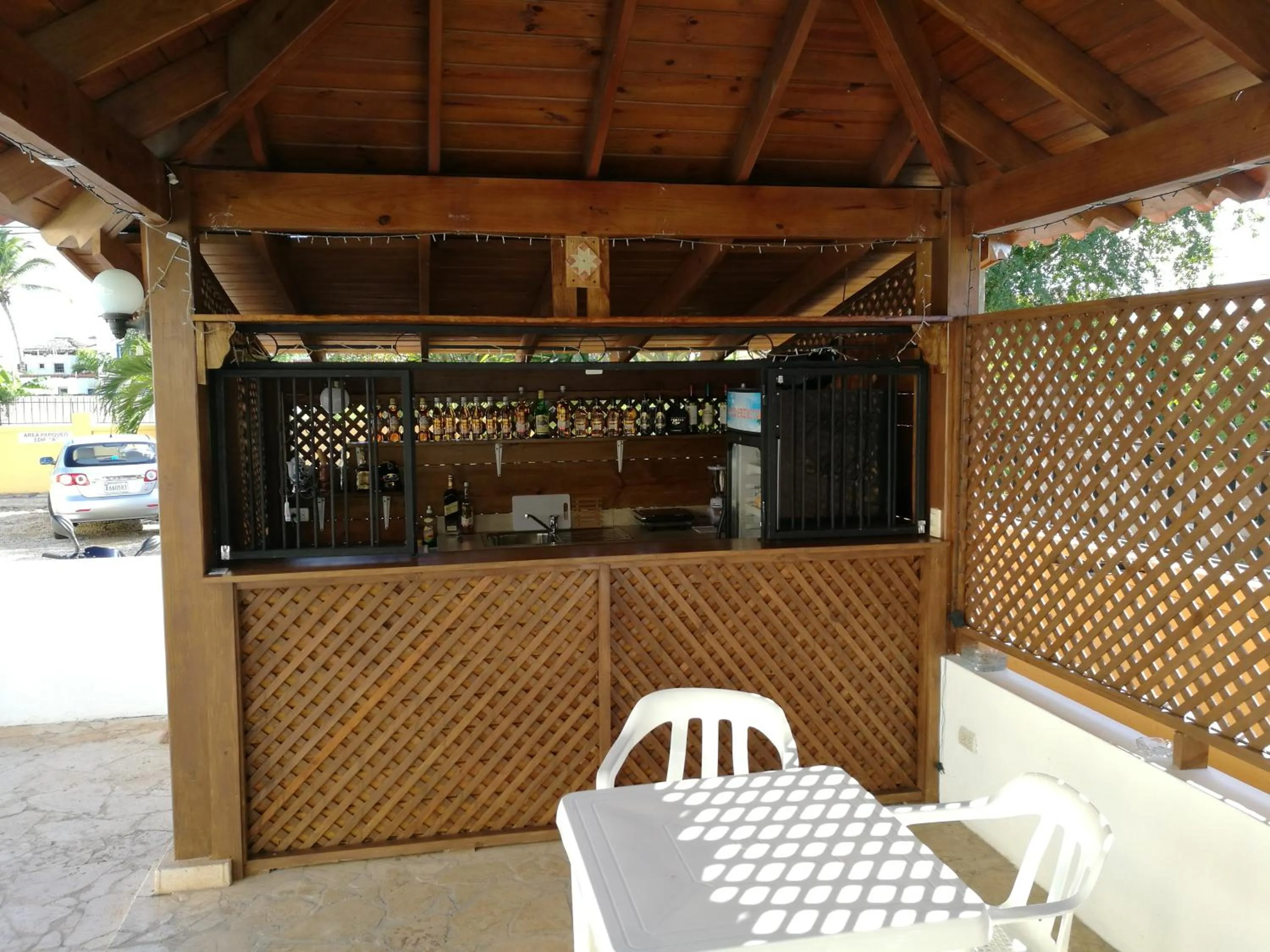 Restaurant/places to eat in Tropical Caribe