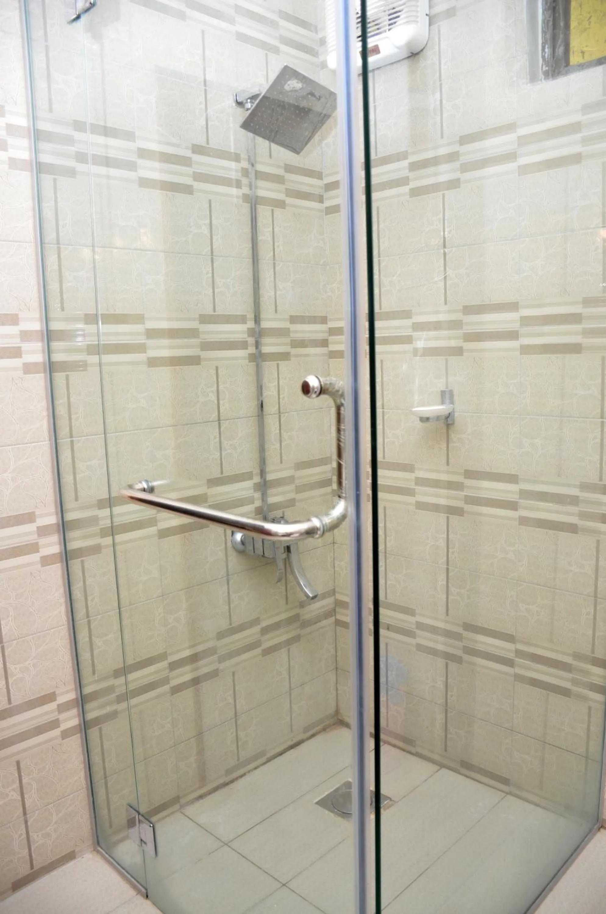 Bathroom in Gofas Lodge