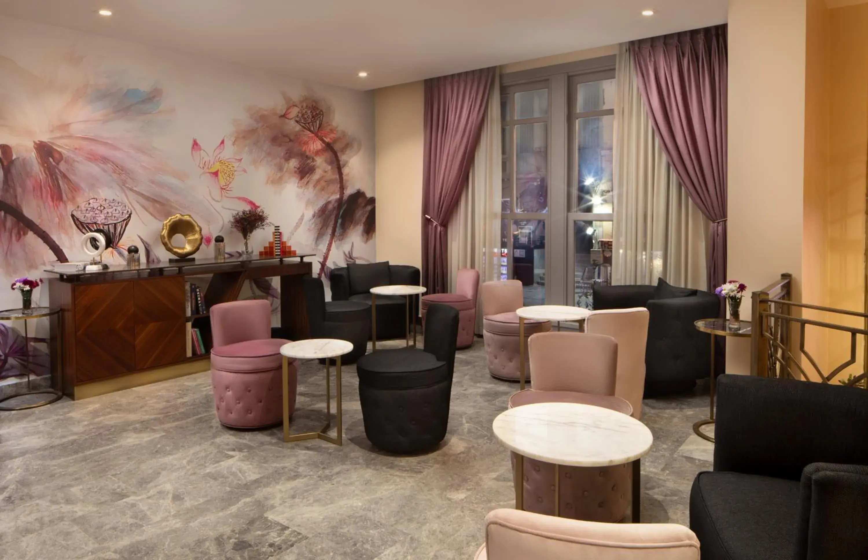 Lobby or reception in Ess Hotel Lobby or reception in Ess Hotel