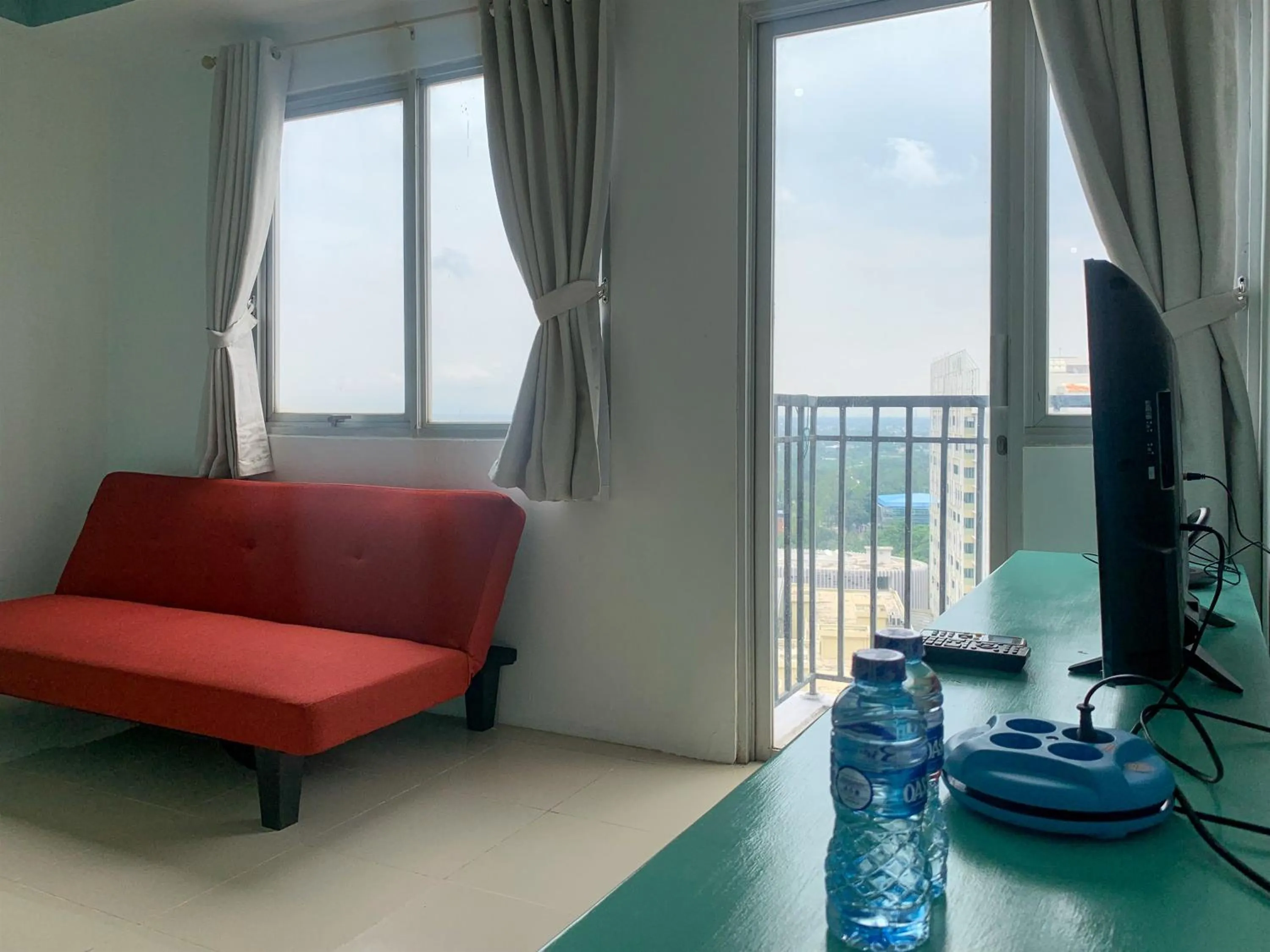 Cozy Studio at Park View Condominium Apartment By Travelio