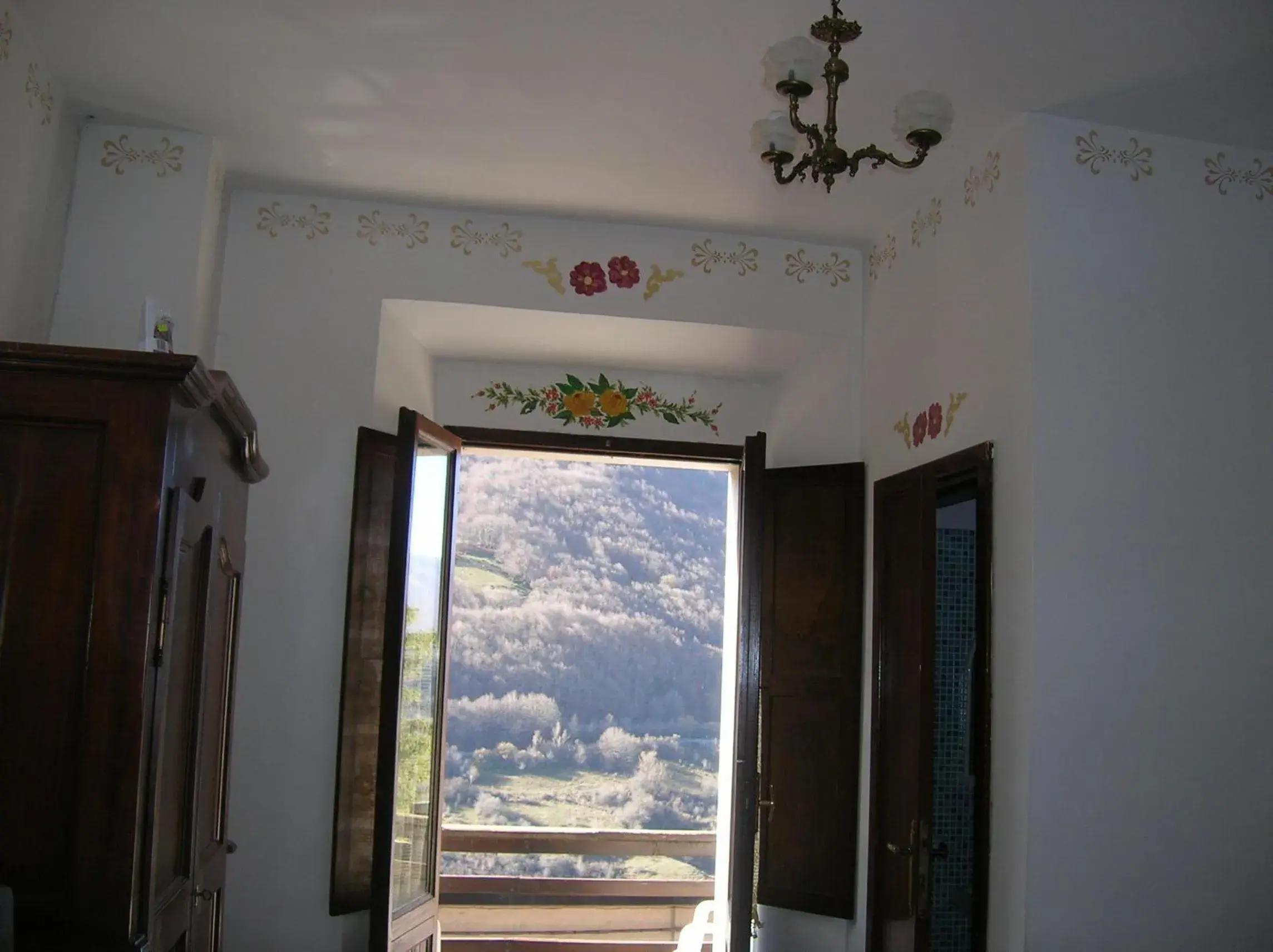 Double Room with Mountain View - single occupancy in Genziana B&B by VM Double Room with Mountain View - single occupancy in Genziana B&B by VM