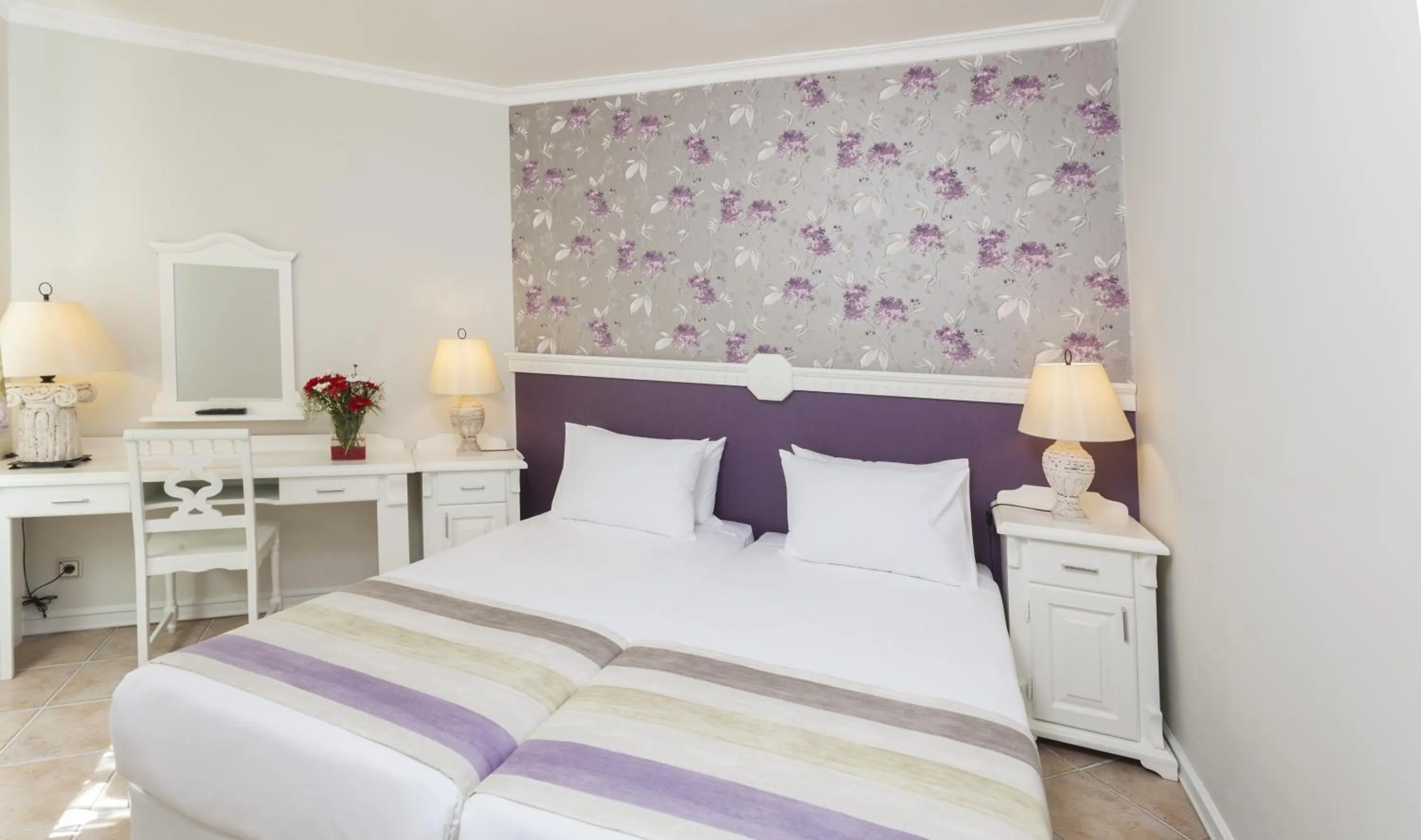 Photo of the whole room, Bed in Iz Flower Side Beach Hotel