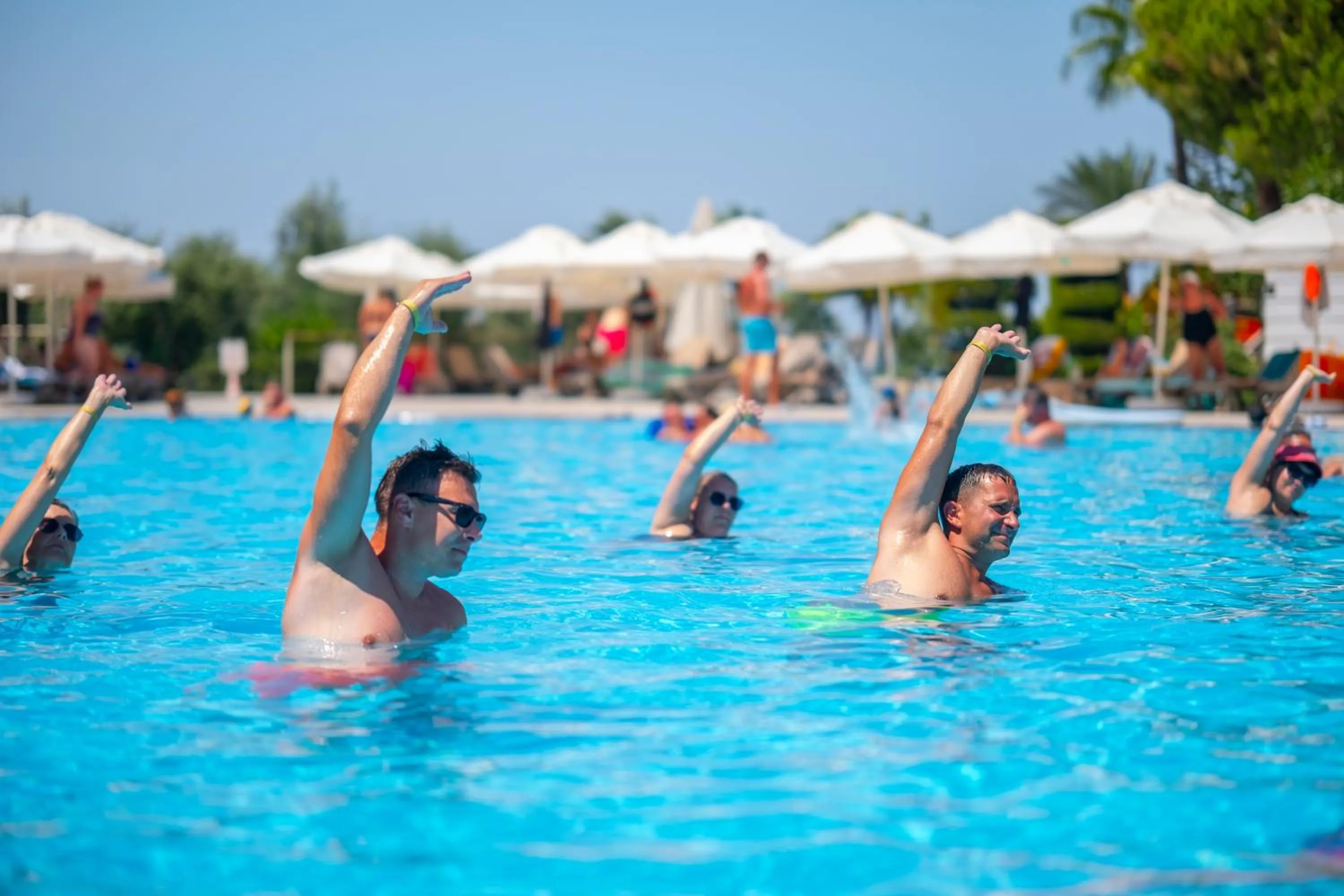 Iz Flower Side Beach Hotel