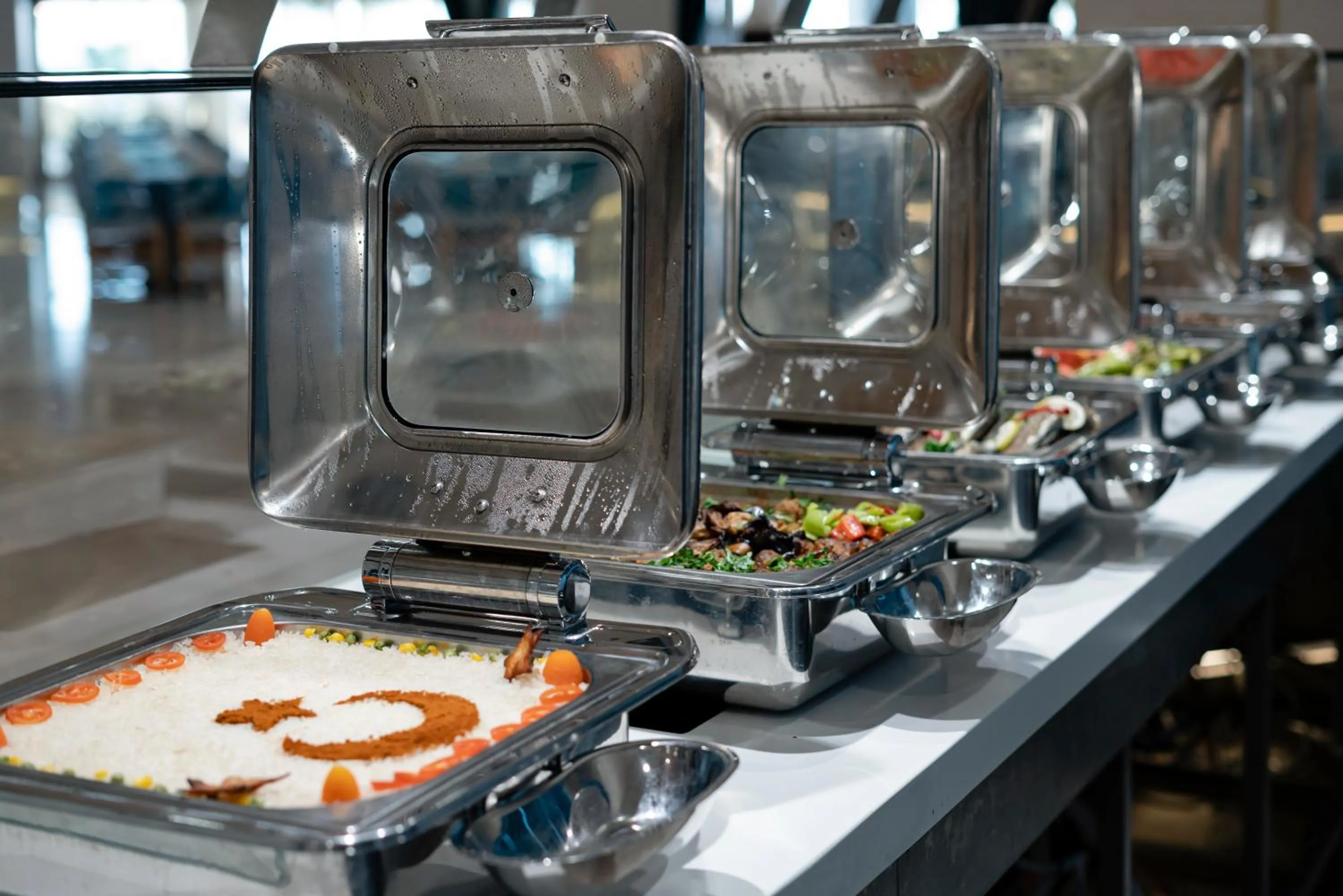 Iz Flower Side Beach Hotel