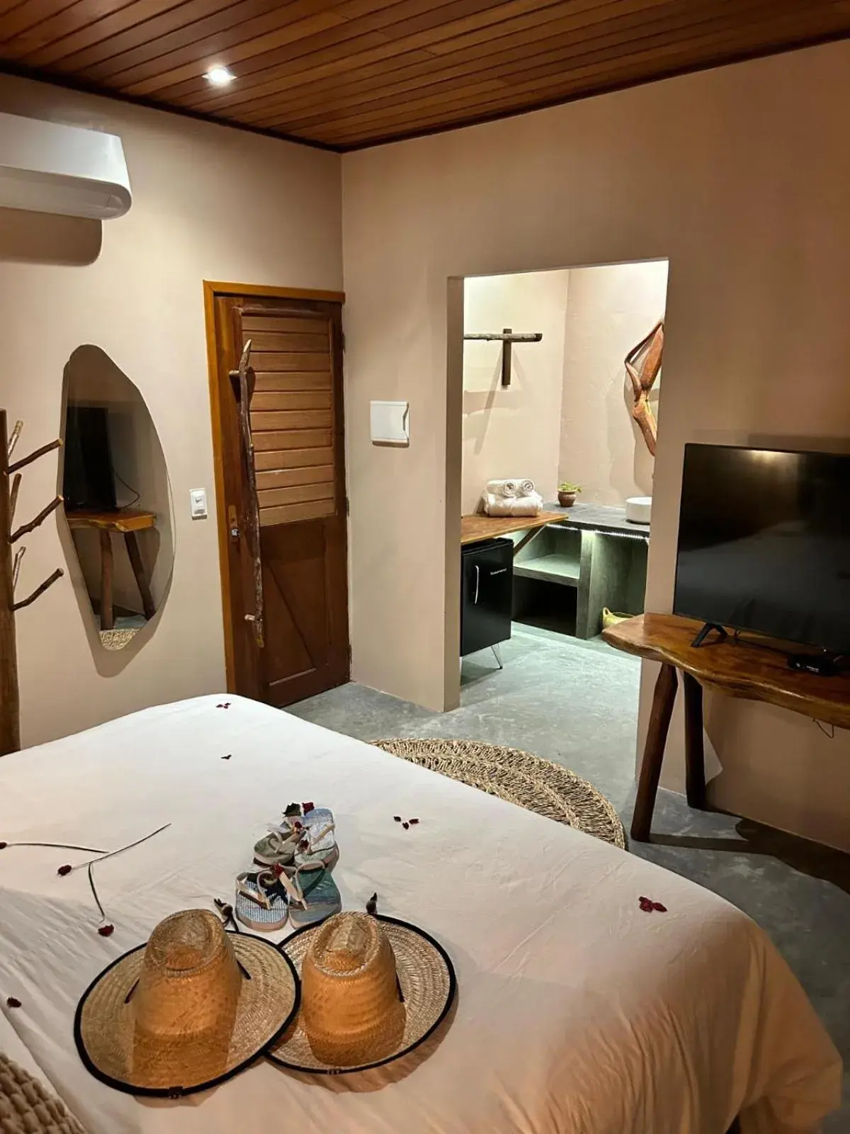 Budget Double Room in Villa Pantai Boutique Hotel Atins Budget Double Room in Villa Pantai Boutique Hotel Atins