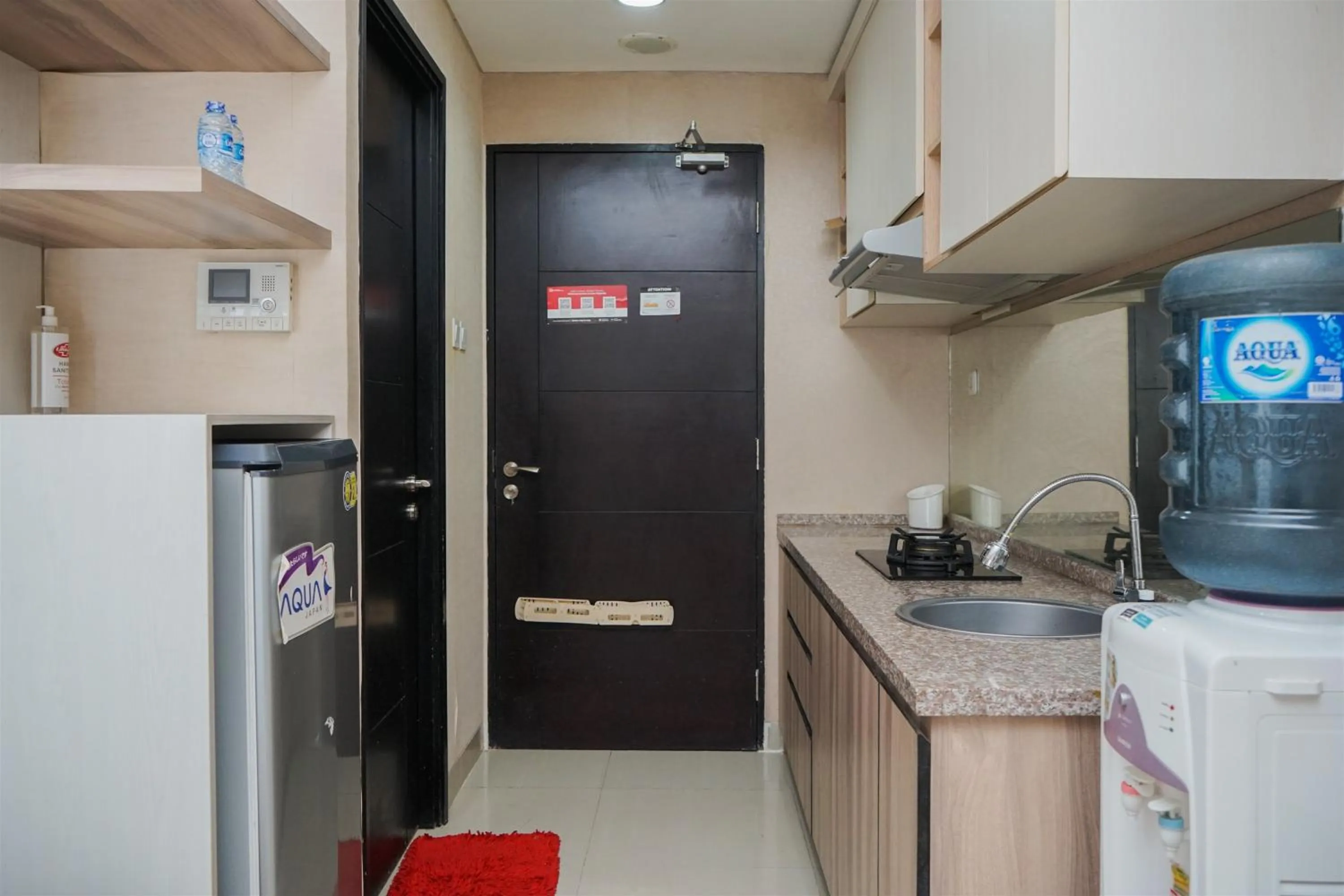 Cozy Stay Studio at Paramount Skyline Apartment By Travelio