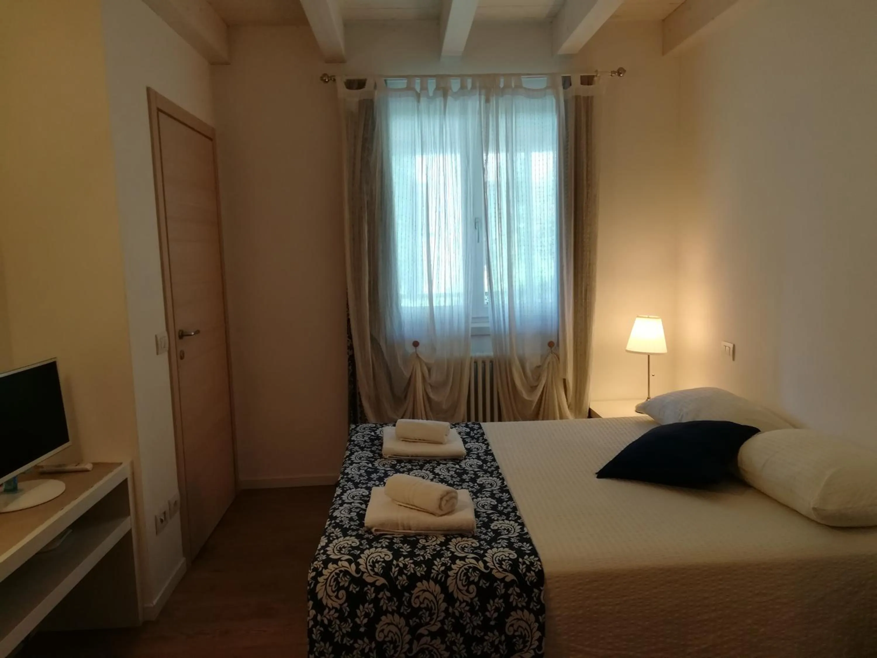 Bed in B&B Aria d'Argento - Bike Tours