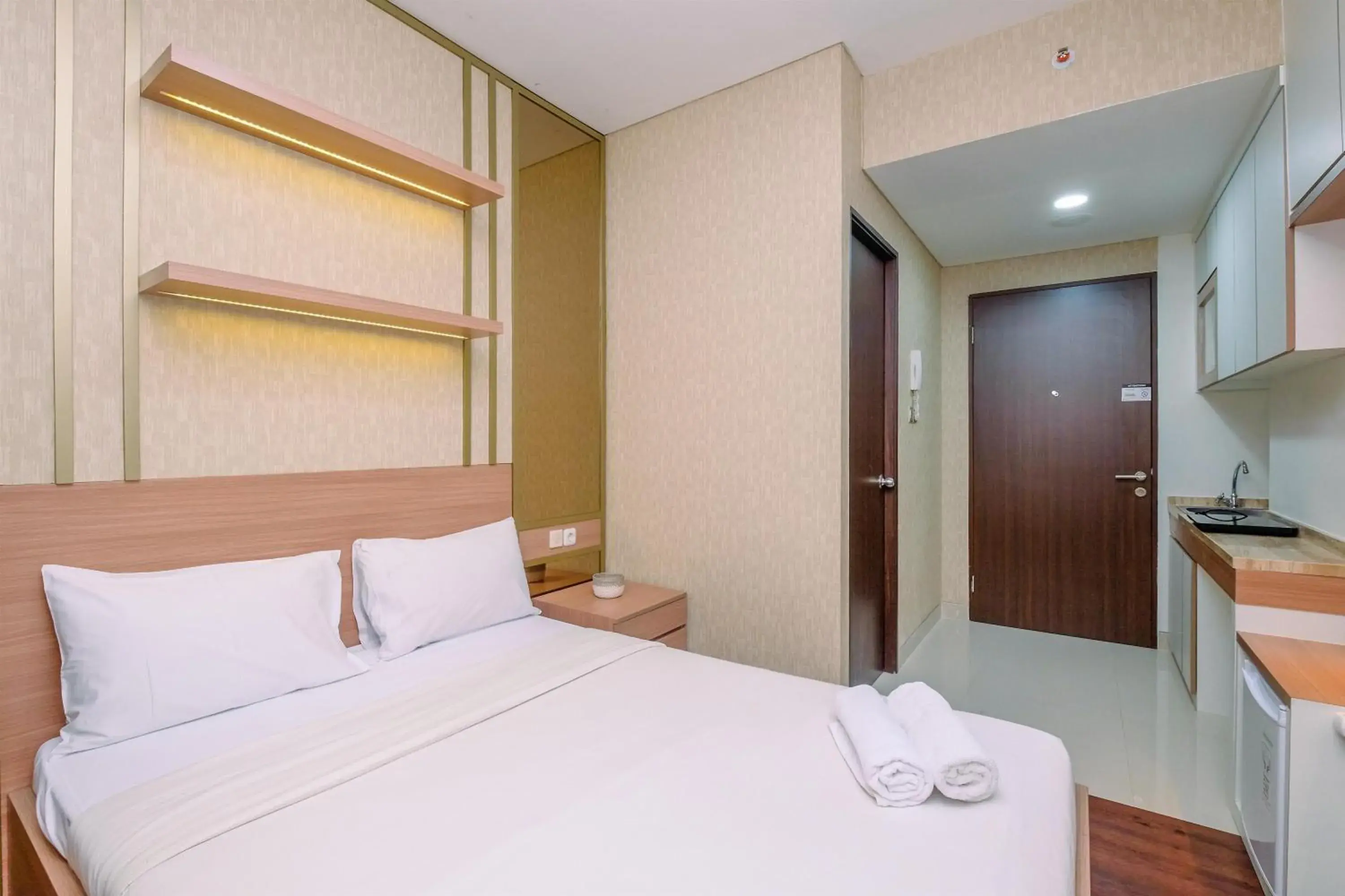 Cozy Studio at Transpark Cibubur Apartment By Travelio Cozy Studio at Transpark Cibubur Apartment By Travelio