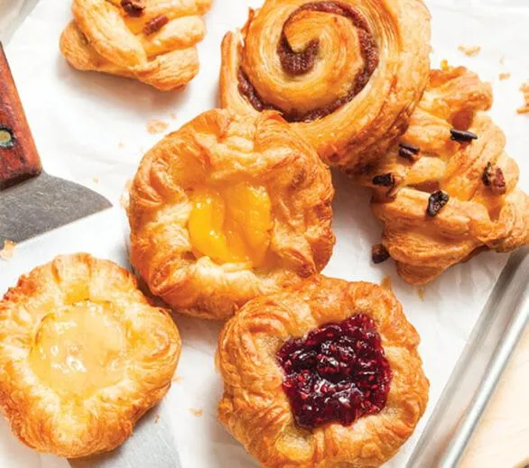 Breakfast in Arundel House