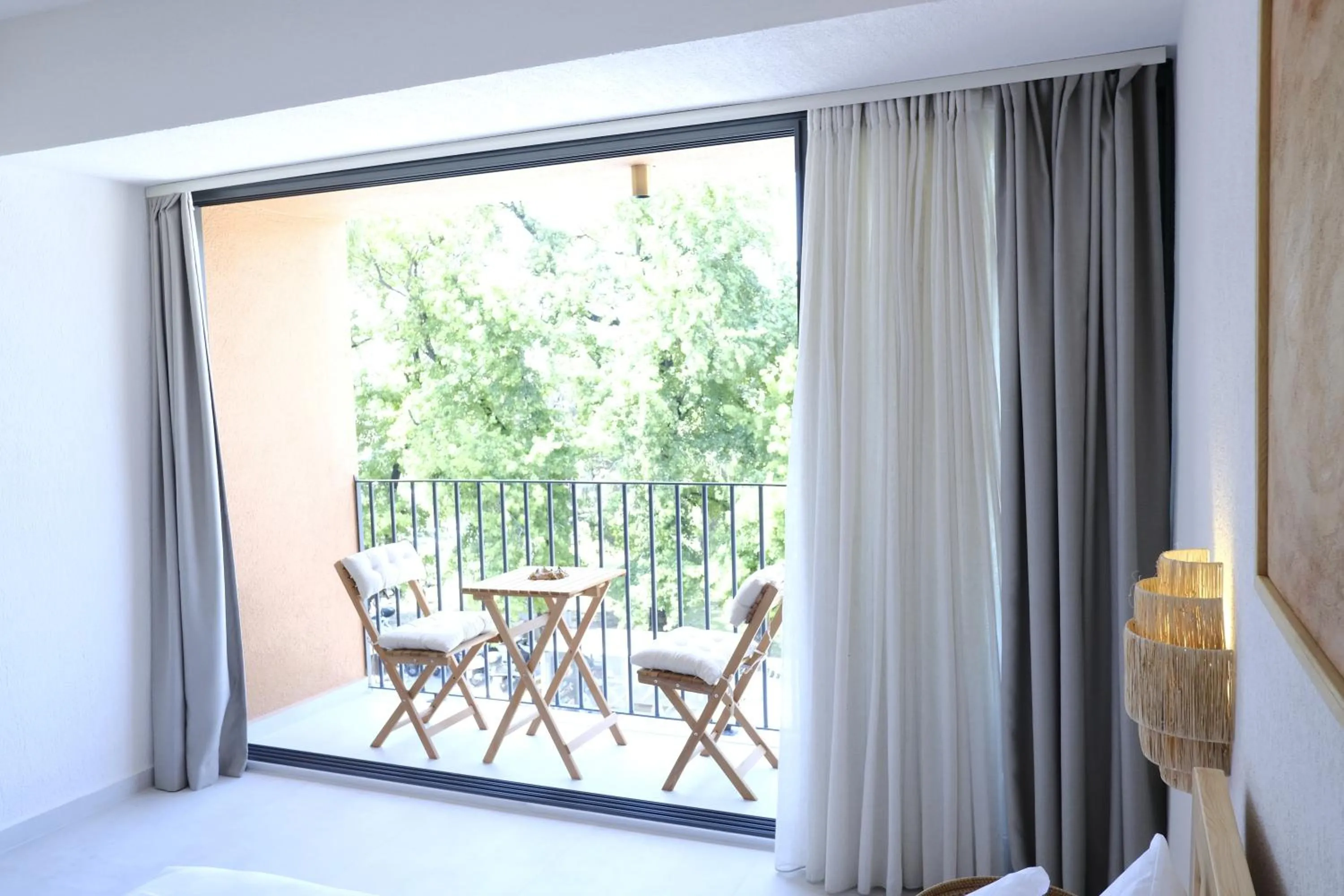 Rue Rooms