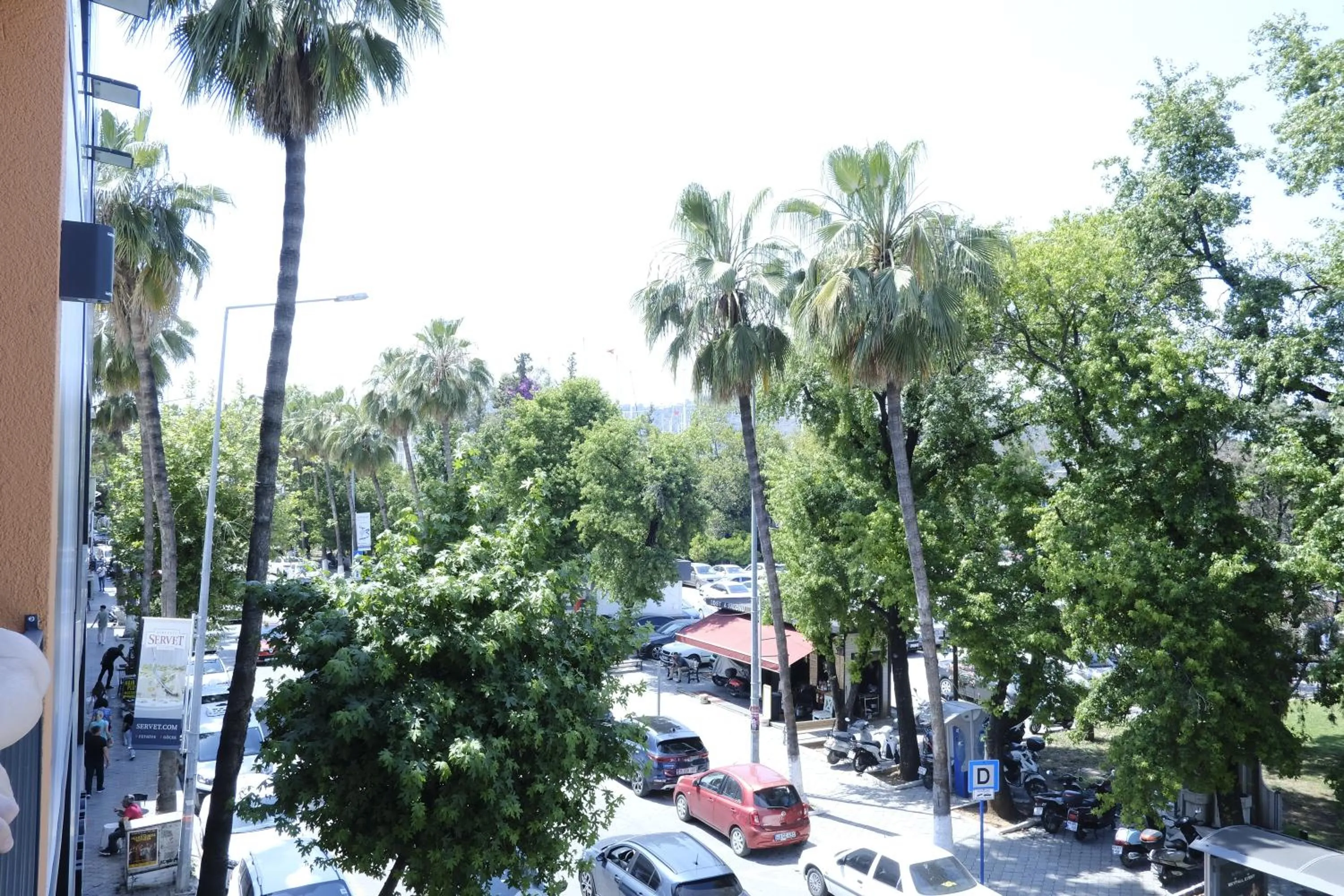Rue Rooms