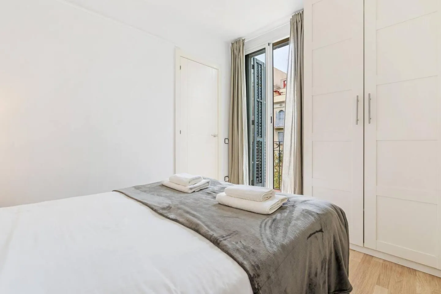Bed in Avenida Gaudí View 2-Min to Sagrada