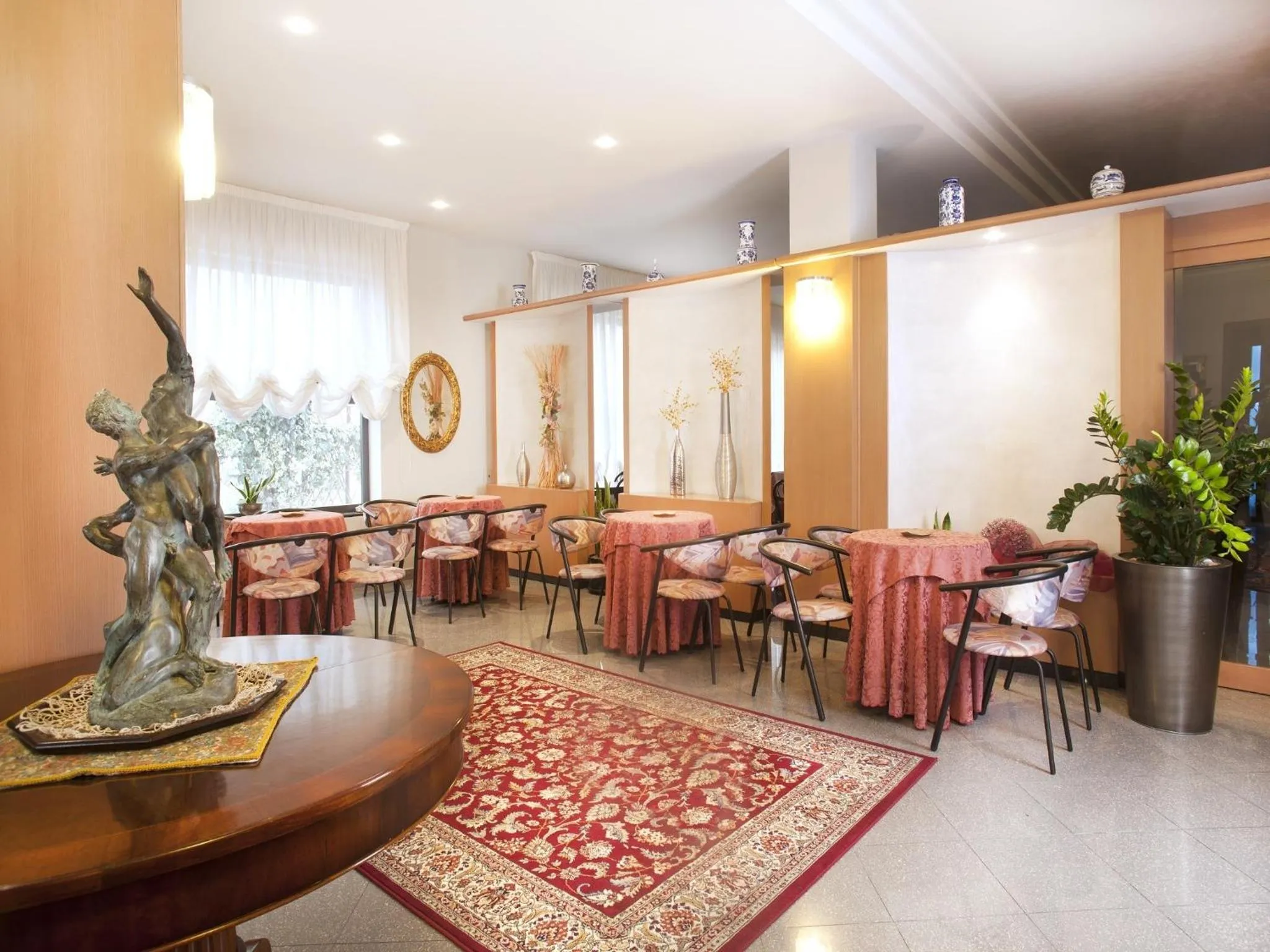 Communal lounge/ TV room in Hotel Atlantic