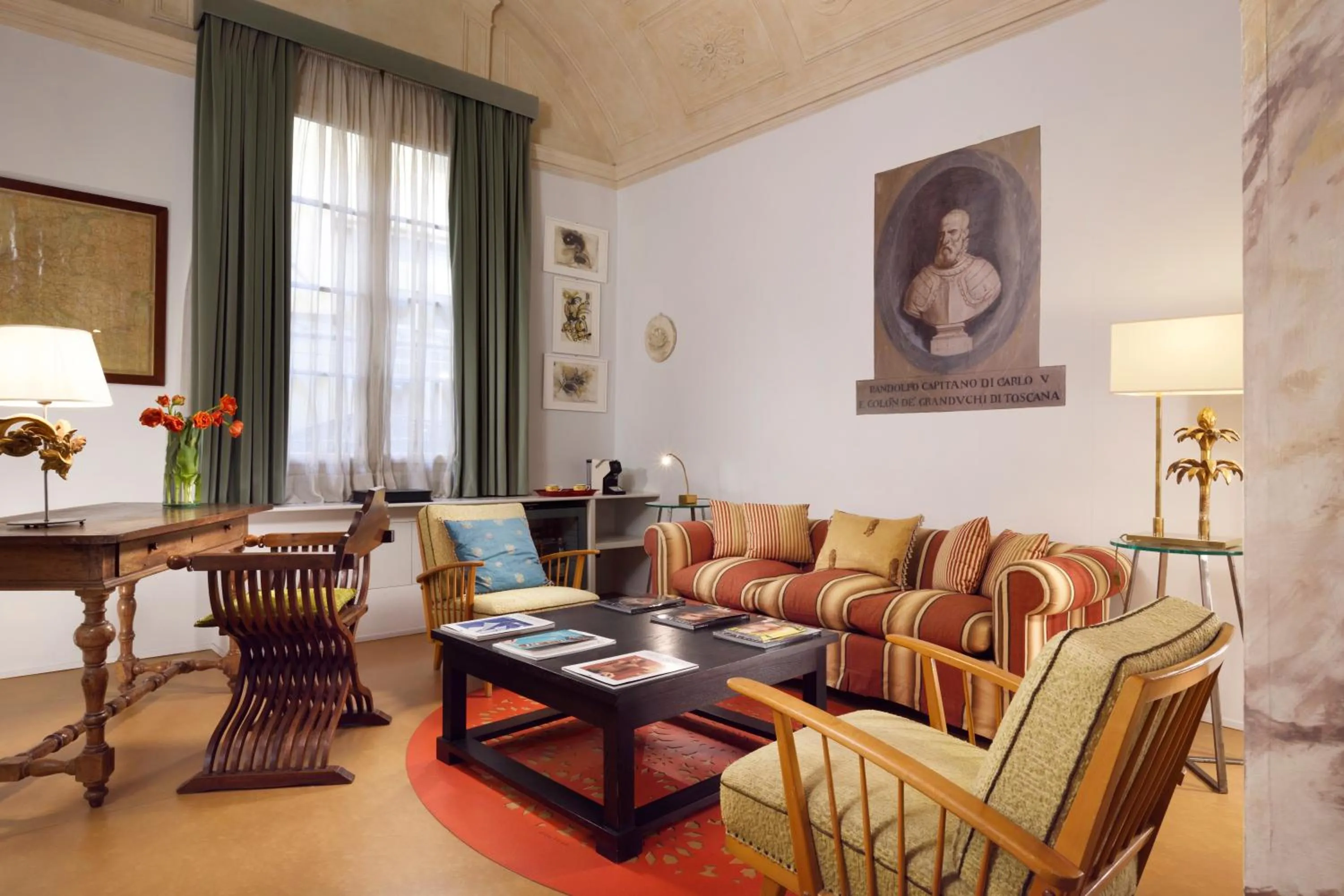 Seating area in Leone Blu Suites | UNA Esperienze